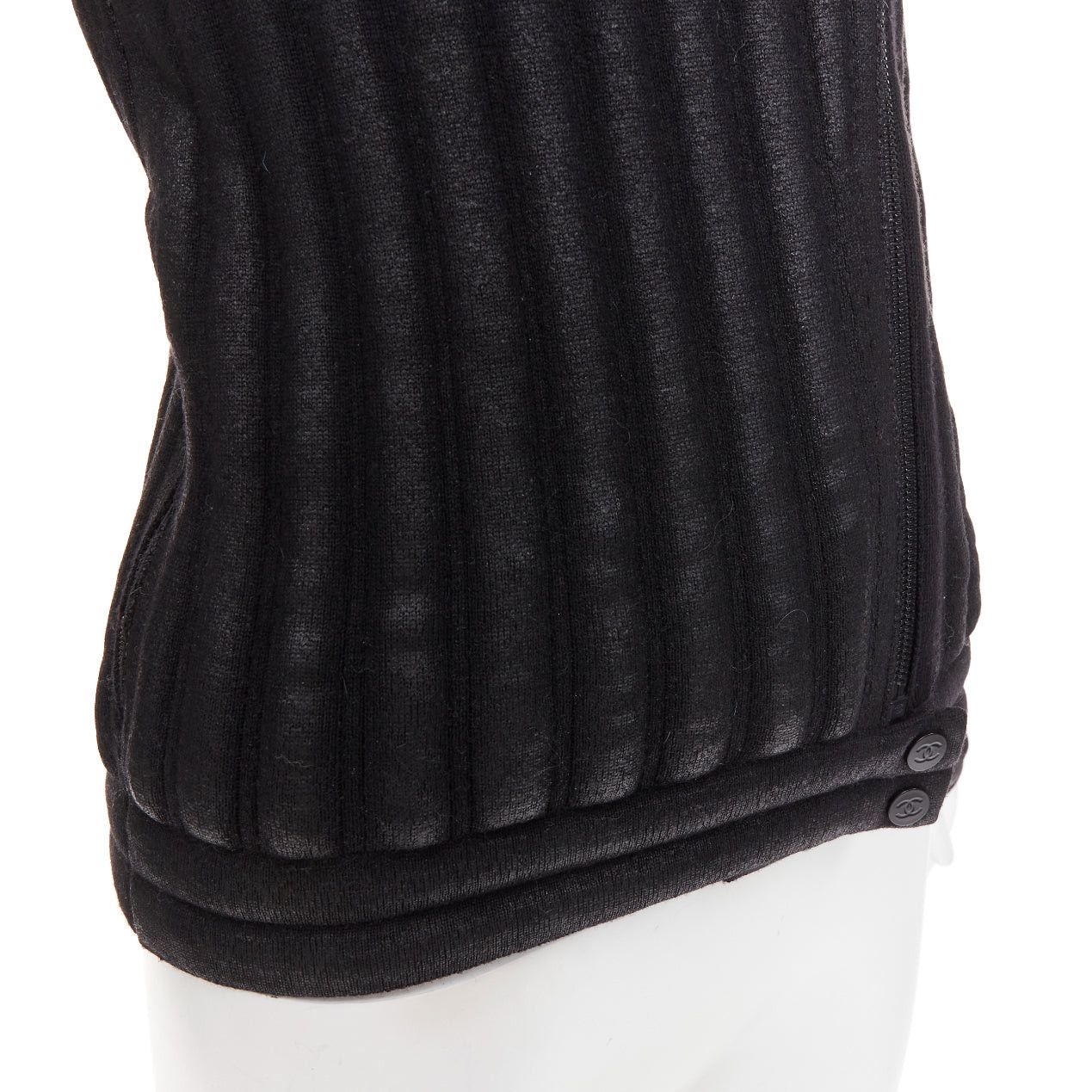 Chanel CHANEL 100% wool black metallic coated CC logo back tubular padded biker jacket FR34 XS Size XS / US 0-2 / IT 36-38 - 11 Thumbnail