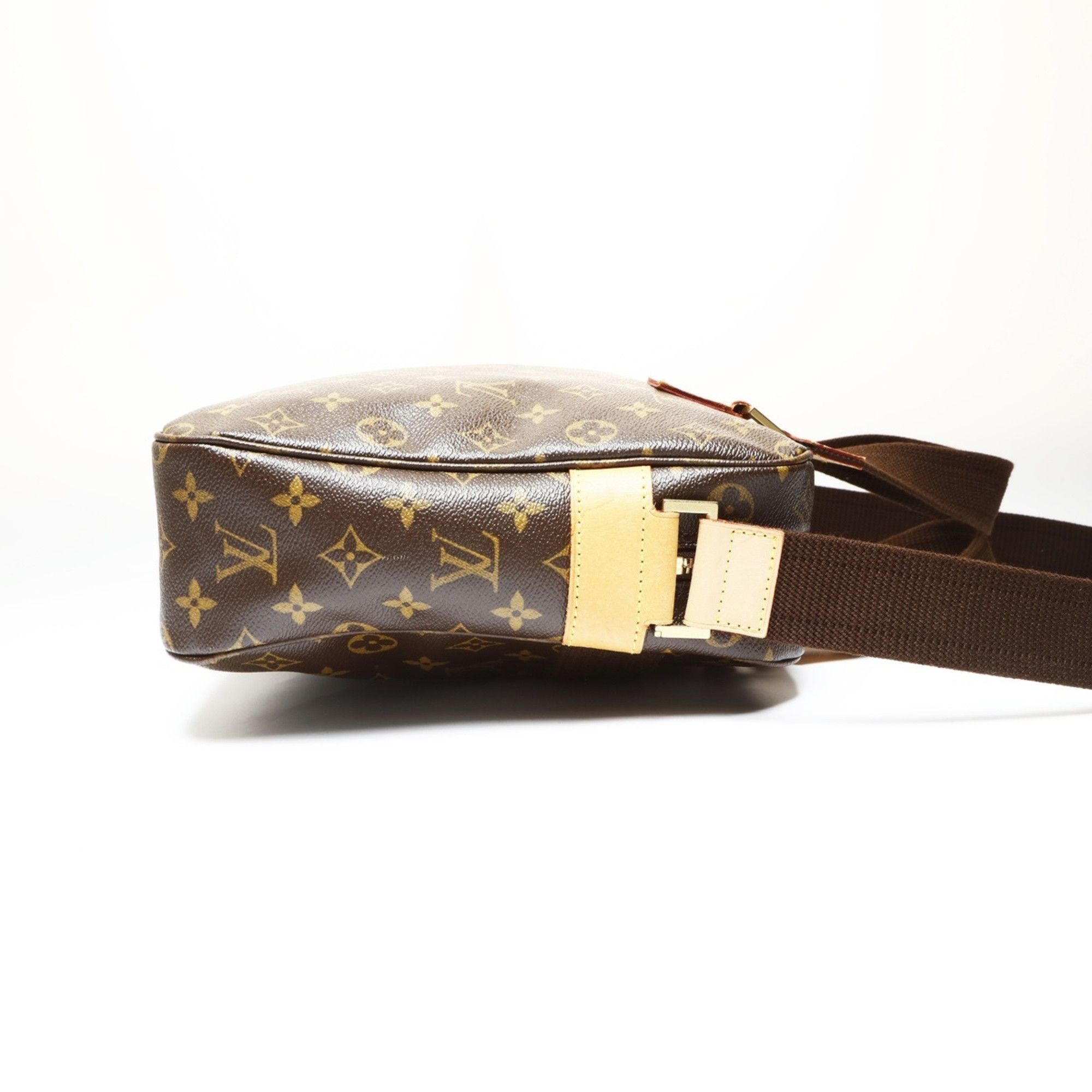 Louis Vuitton Louis Vuitton 2005 Sac Bosphore Monogram Shoulder Bag, Brown, WS27505 Size ONE SIZE - 4 Thumbnail