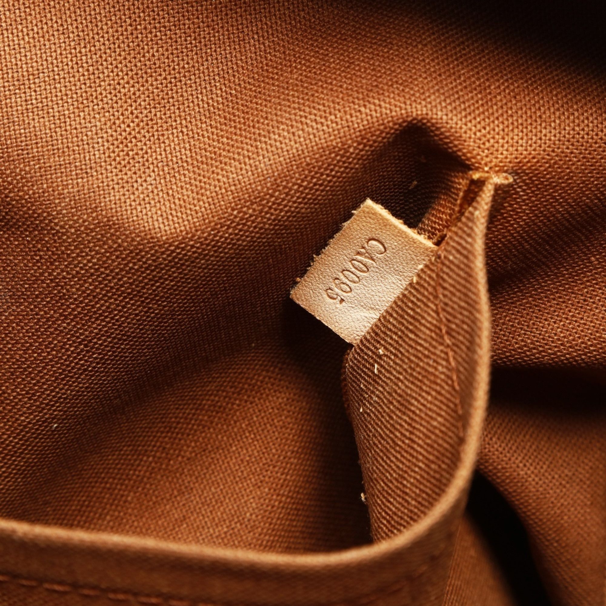 Louis Vuitton Louis Vuitton 2005 Sac Bosphore Monogram Shoulder Bag, Brown, WS27505 Size ONE SIZE - 10 Thumbnail
