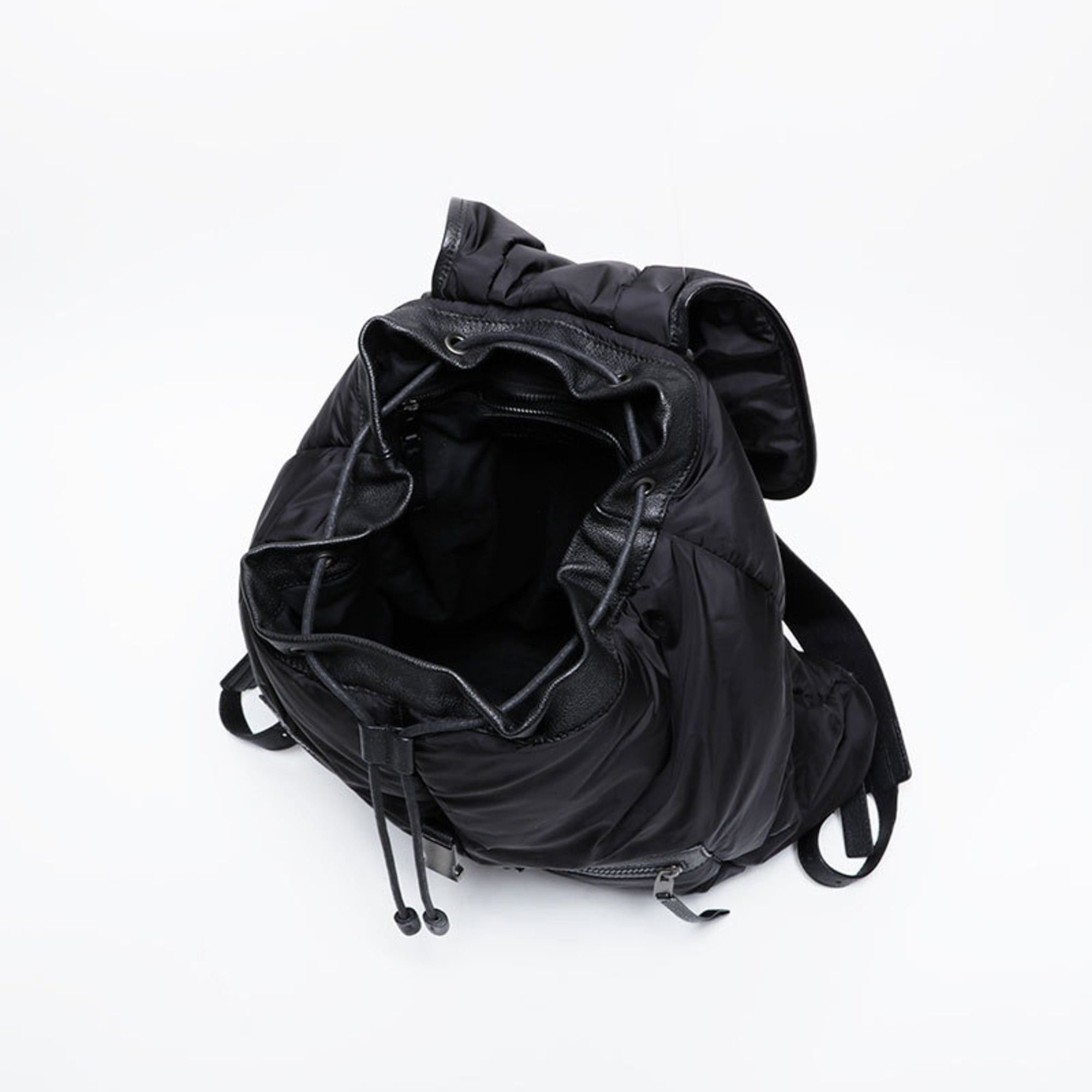 Balenciaga Balenciaga Nylon Traveler Padded Backpack/Daypack, Black, WS21305 Size ONE SIZE - 13 Thumbnail