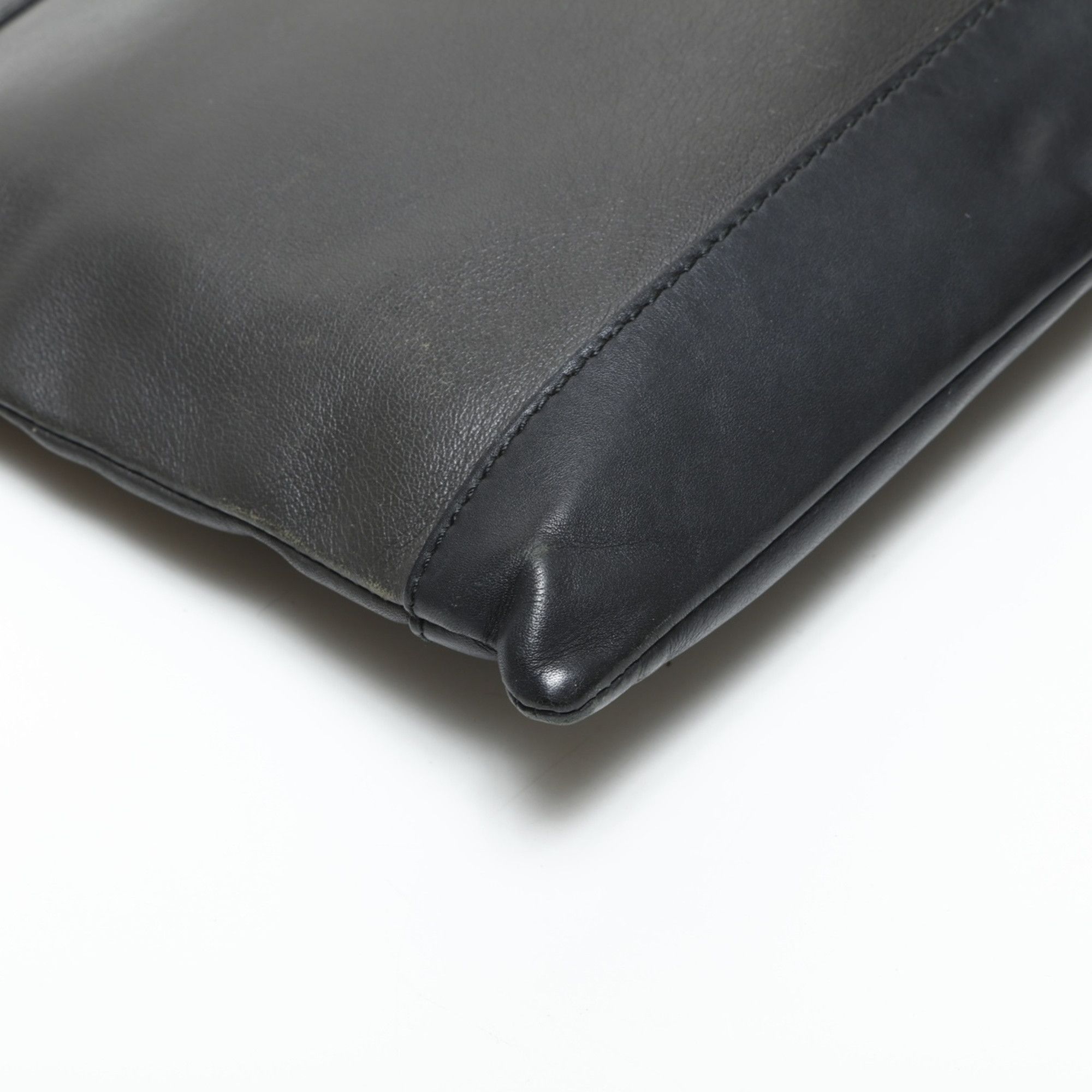 Balenciaga Balenciaga M Leather Clip Logo Clutch Bag, Black, WS23283 Size ONE SIZE - 6 Thumbnail
