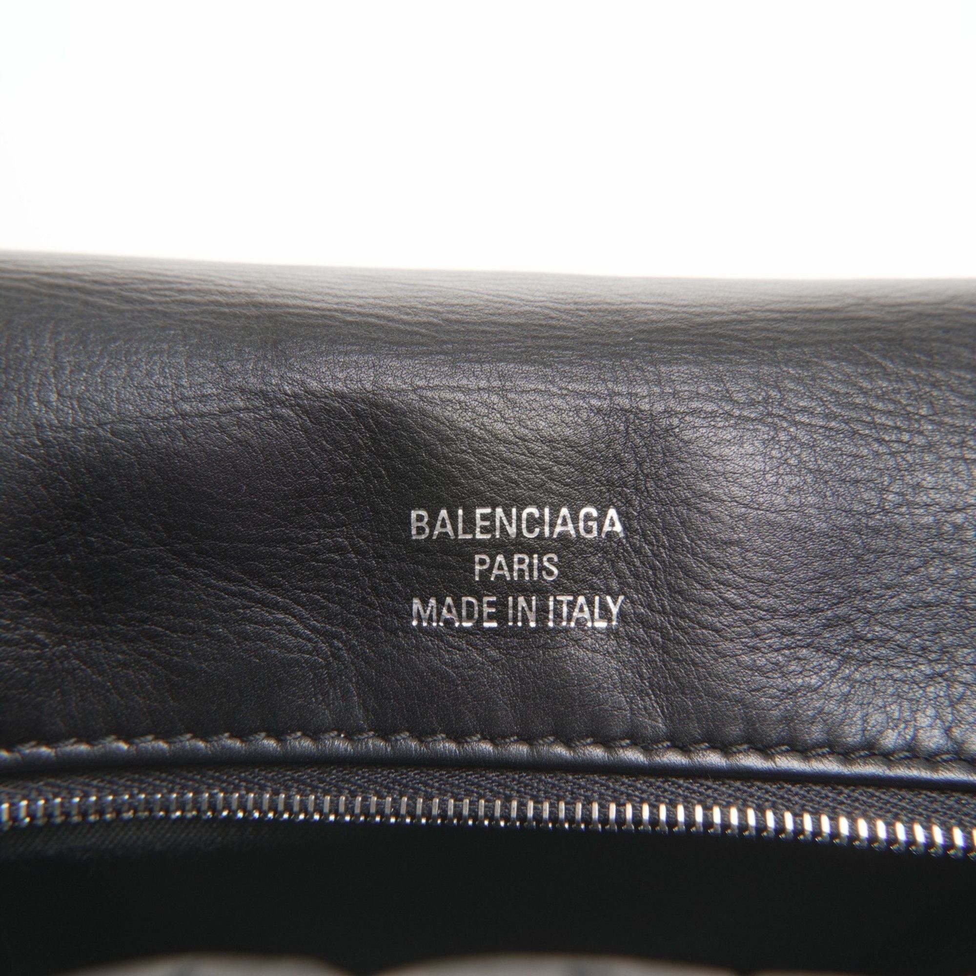 Balenciaga Balenciaga Manaco Padded Quilted Leather One-Shoulder Bag in Black (WS23584) Size ONE SIZE - 4 Thumbnail