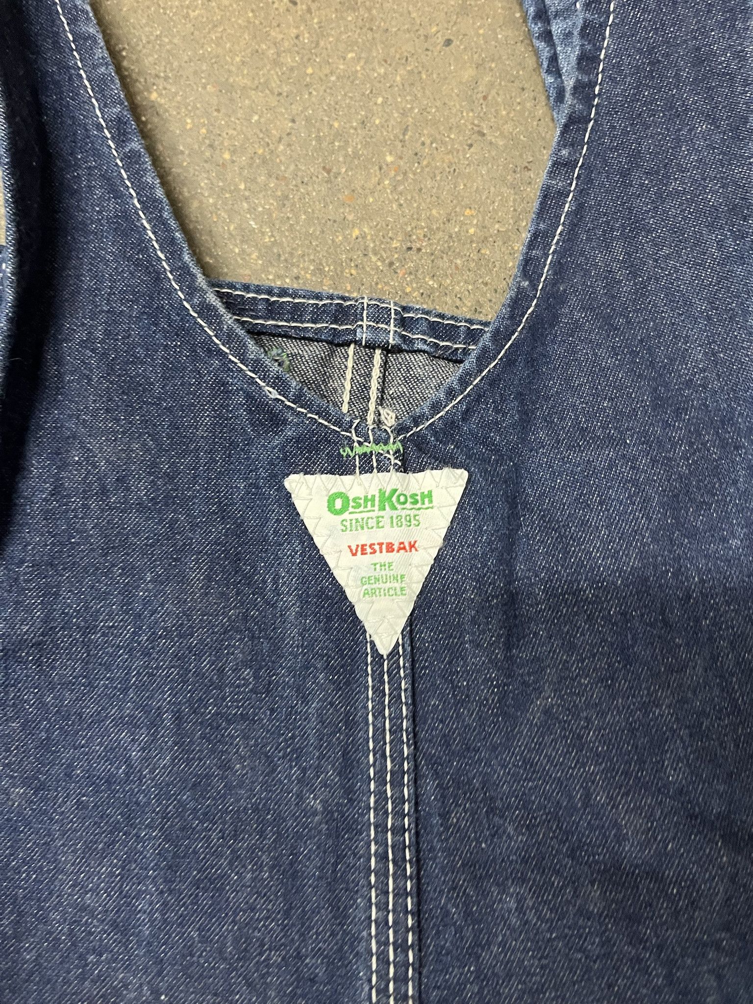 Carhartt × Oshkosh × Vintage Vintage 1990s Osh Kosh Dark Wash Denim Overalls Size 48 Size US XXL / EU 58 / 5 - 7 Thumbnail