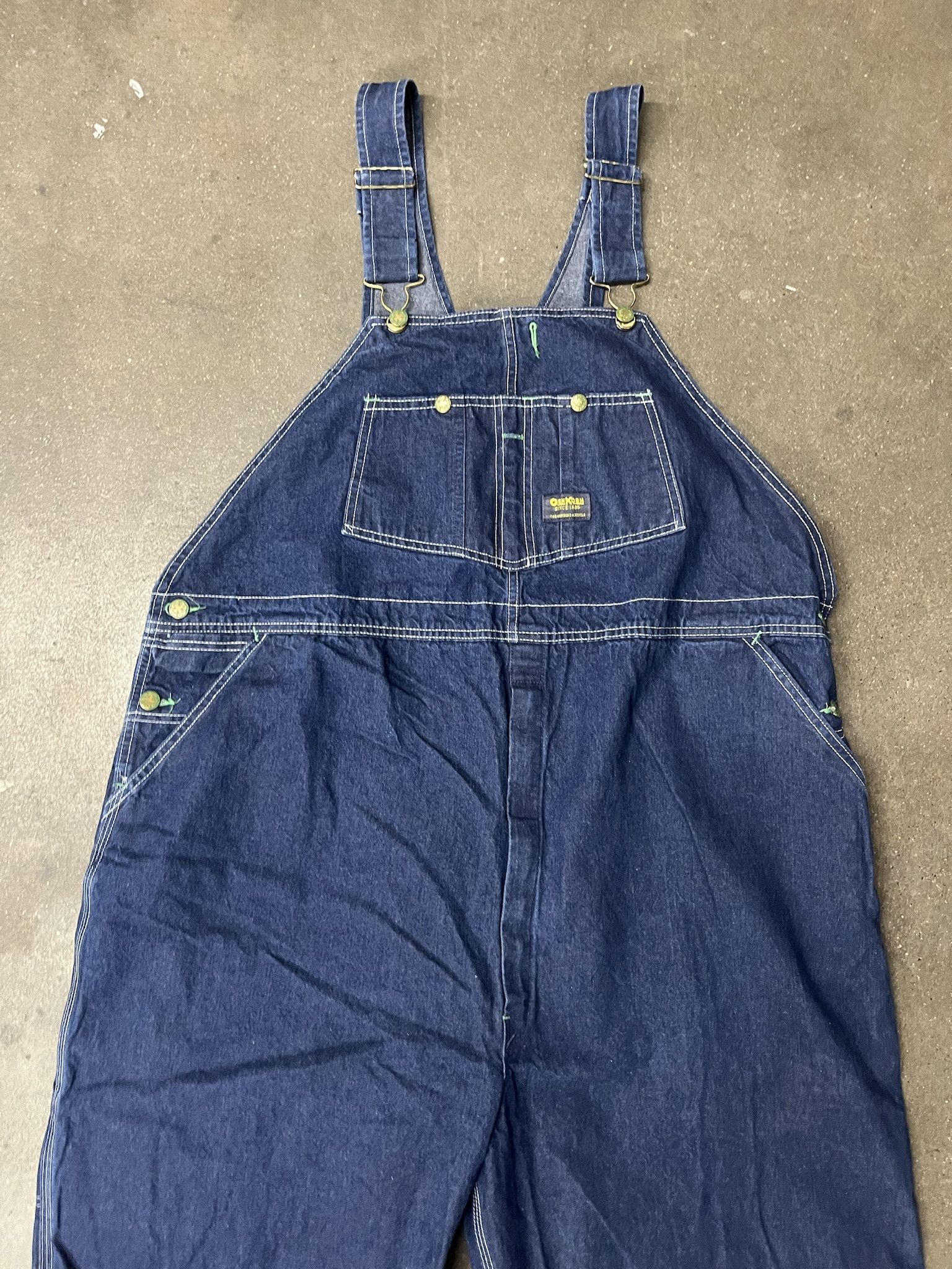 Carhartt × Oshkosh × Vintage Vintage 1990s Osh Kosh Dark Wash Denim Overalls Size 48 Size US XXL / EU 58 / 5 - 2 Thumbnail