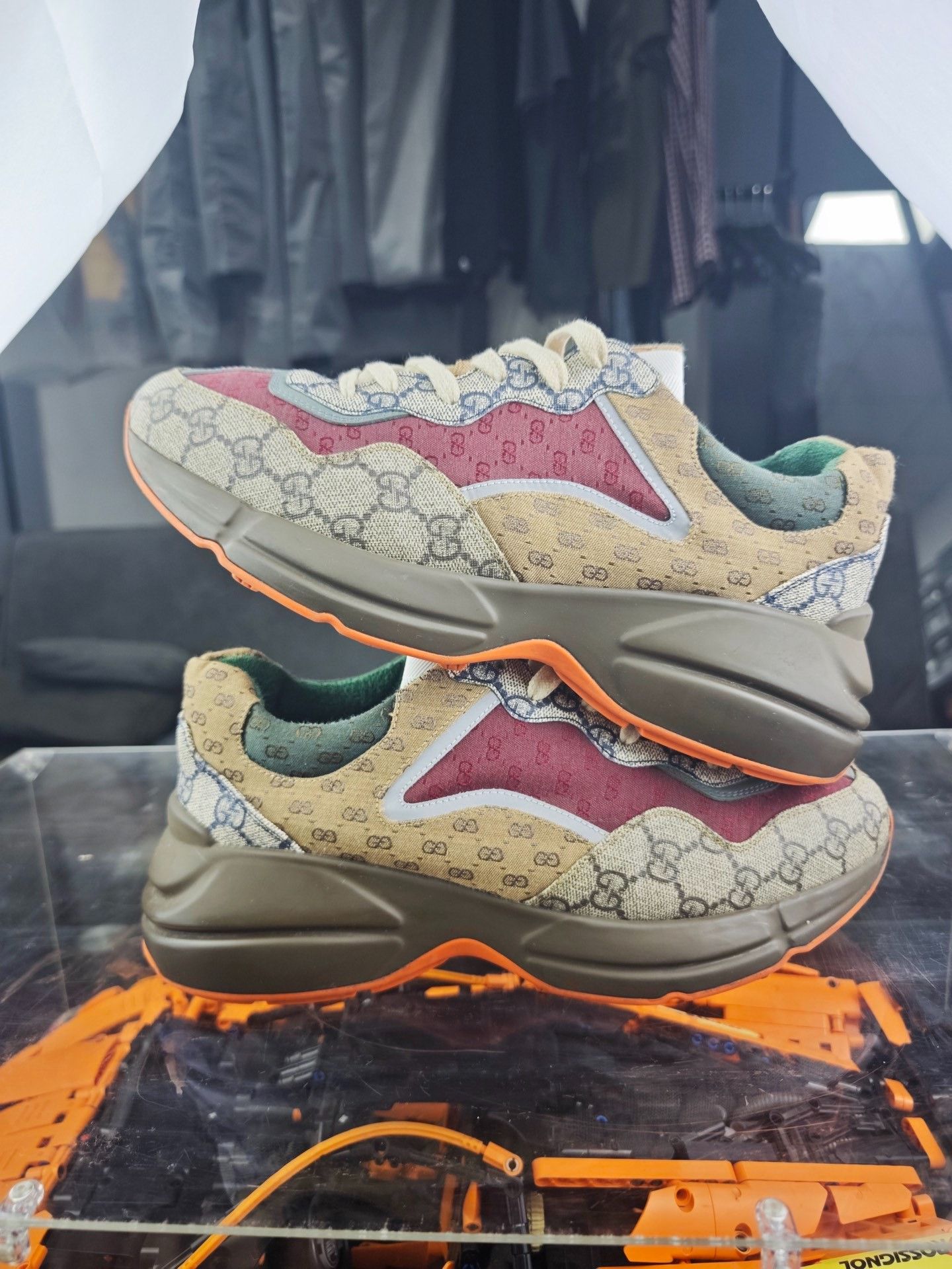 Gucci Gucci Retro Printed Lowtop Sneakers 9 Men Size US 9 / EU 42 - 5 Thumbnail