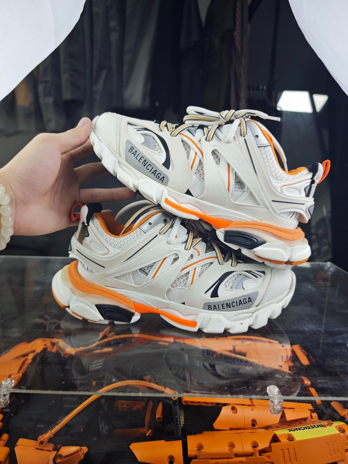 Balenciaga Balenciaga White Lowtop Sneakers us_6-5 Women Size US 6.5 / IT 36.5 - 5 Thumbnail