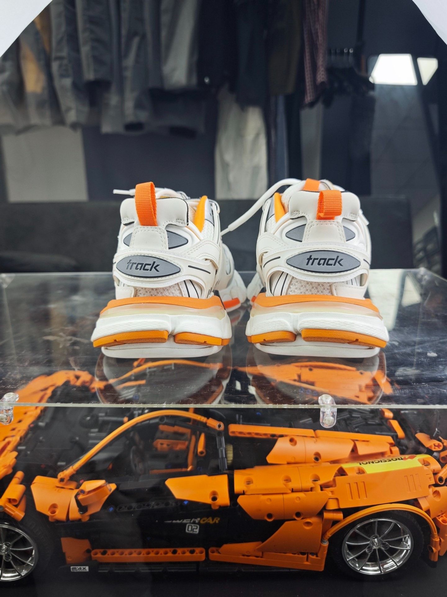 Balenciaga Balenciaga White Lowtop Sneakers us_6-5 Women Size US 6.5 / IT 36.5 - 3 Thumbnail