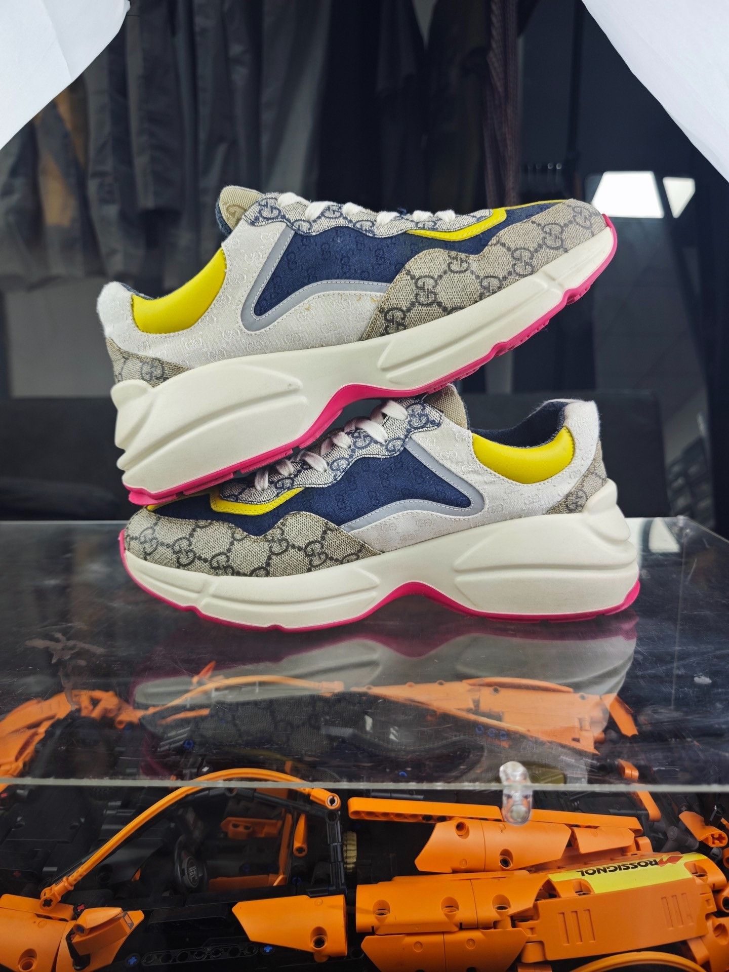 Gucci Gucci Retro Printed Lowtop Sneakers 9 Men Size US 9 / EU 42 - 6 Thumbnail