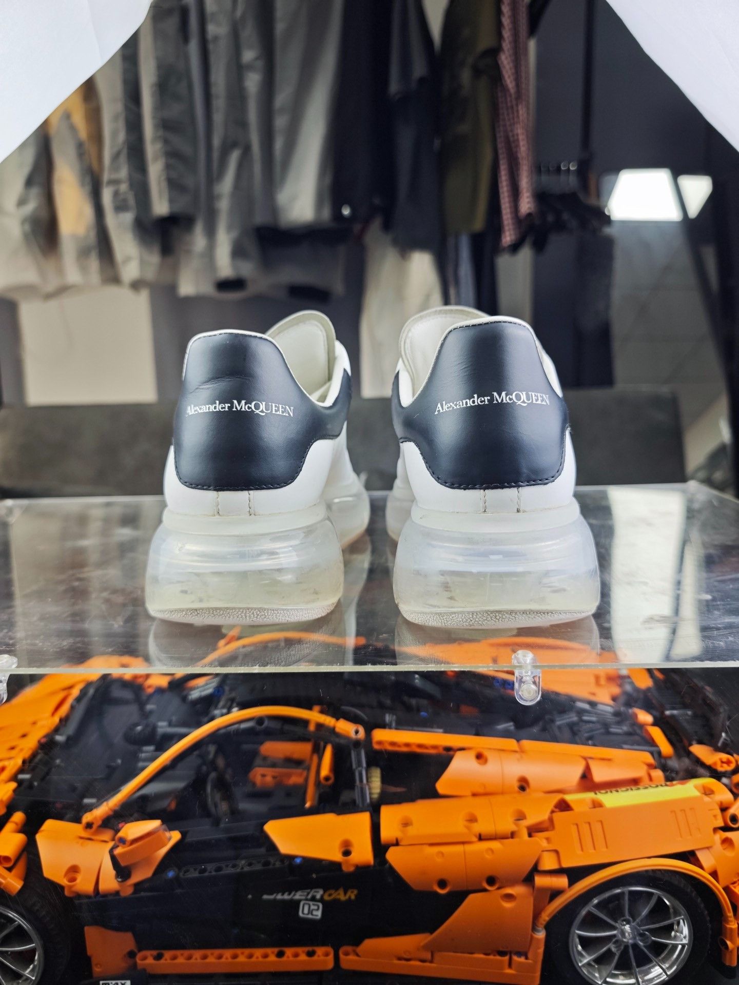 Alexander McQueen Alexander McQueen Black Lowtop Sneakers 7.5 Men Size US 7.5 / EU 40-41 - 3 Thumbnail