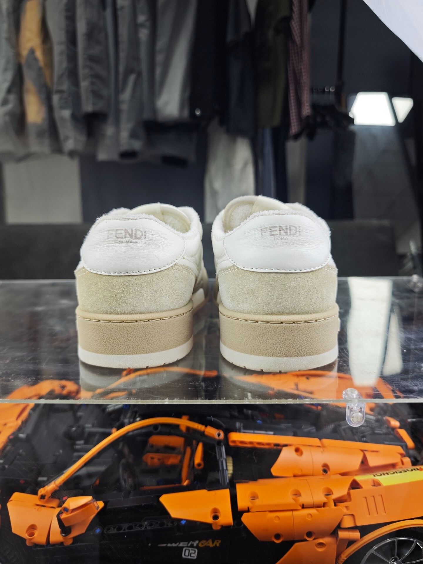 Fendi Fendi Suede White Lowtop Sneakers 8 Men Size US 8 / EU 41 - 3 Thumbnail