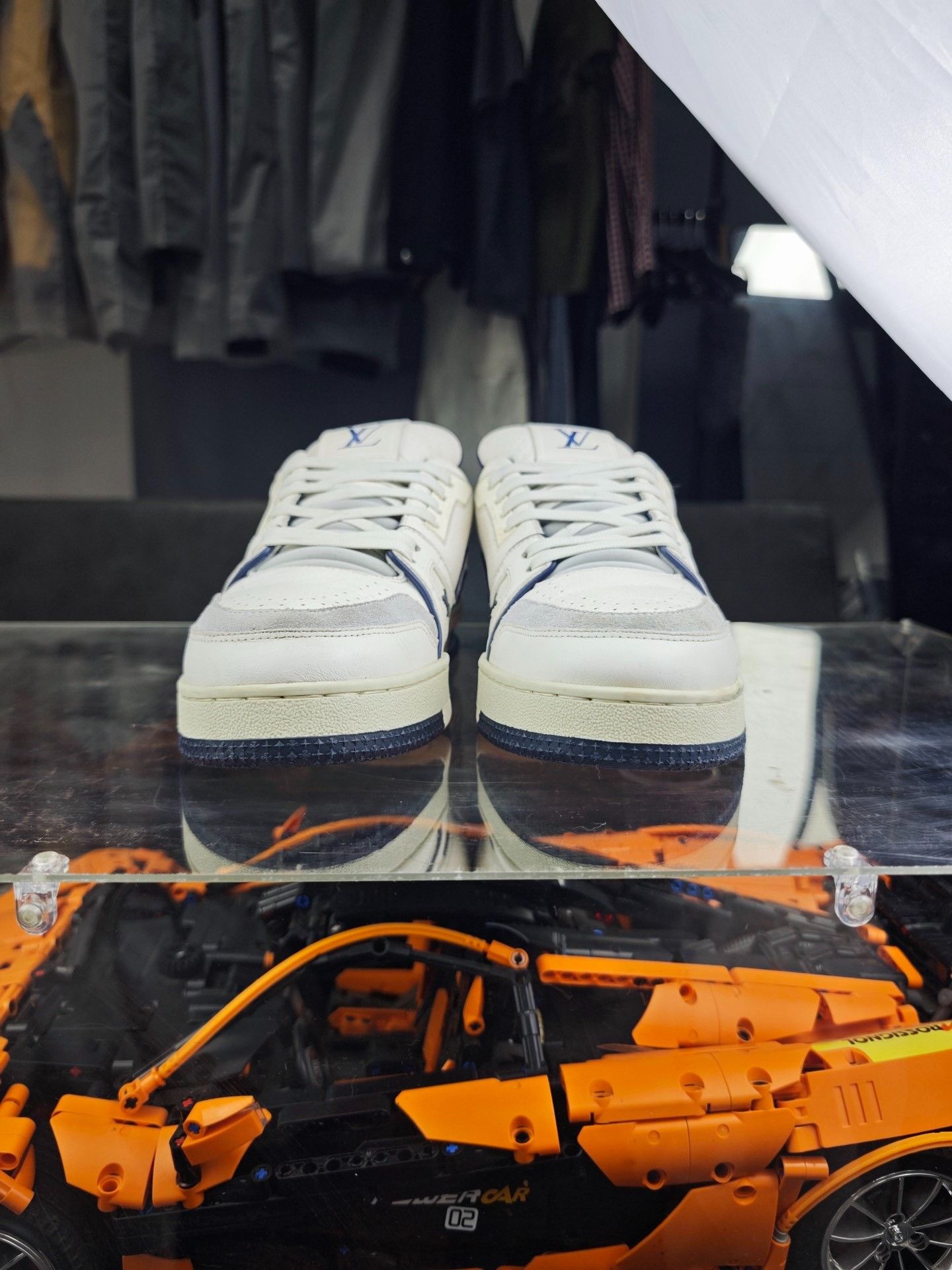 Louis Vuitton Louis Vuitton Training Blue Lowtop Sneakers 7.5 Men Size US 7.5 / EU 40-41 - 2 Thumbnail