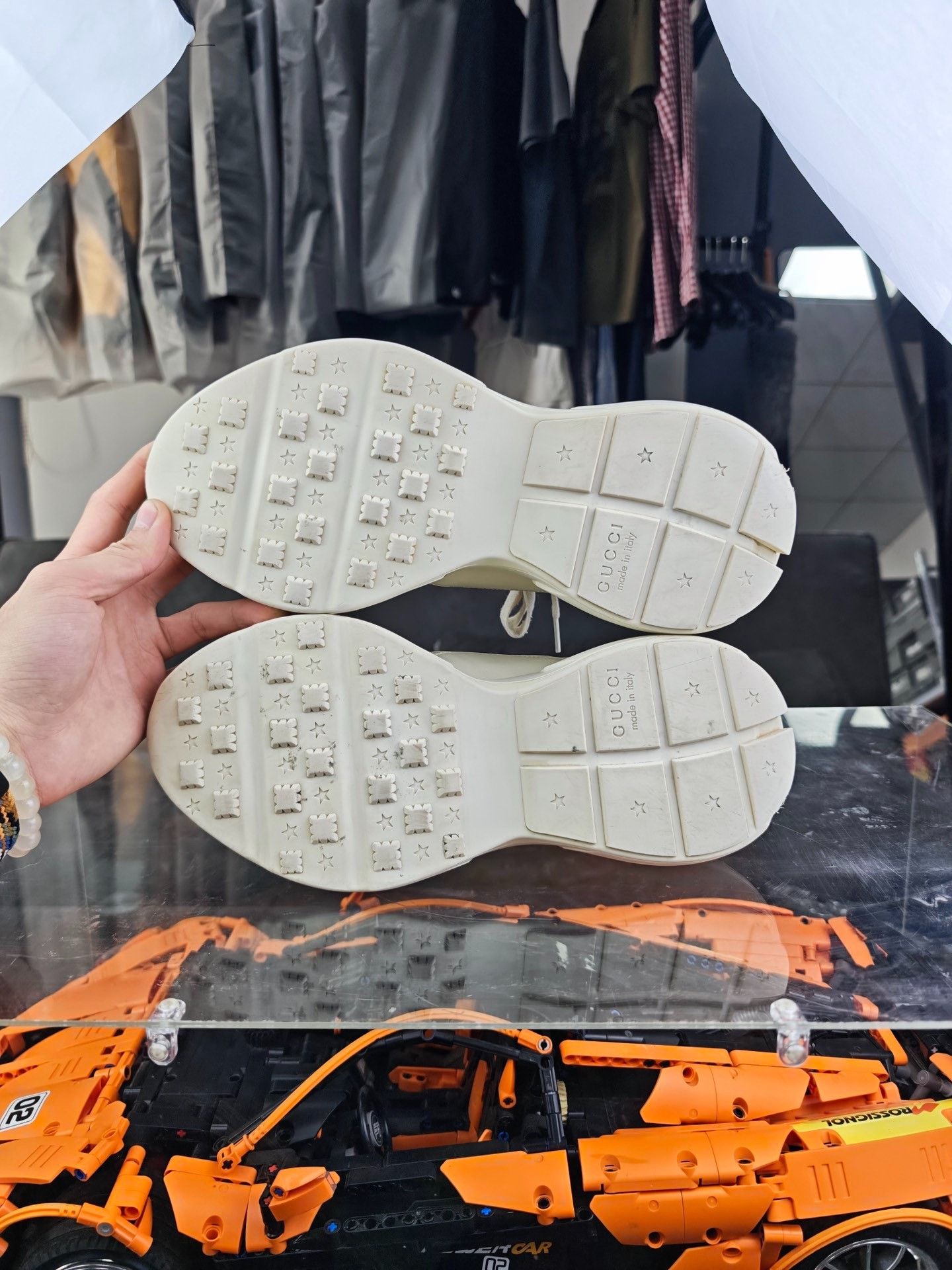 Gucci Gucci Limited Lowtop Sneakers 8 Men Size US 8 / EU 41 - 4 Thumbnail