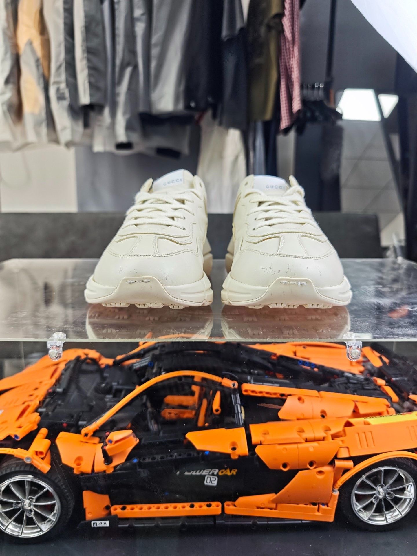 Gucci Gucci Limited Lowtop Sneakers 8 Men Size US 8 / EU 41 - 2 Thumbnail