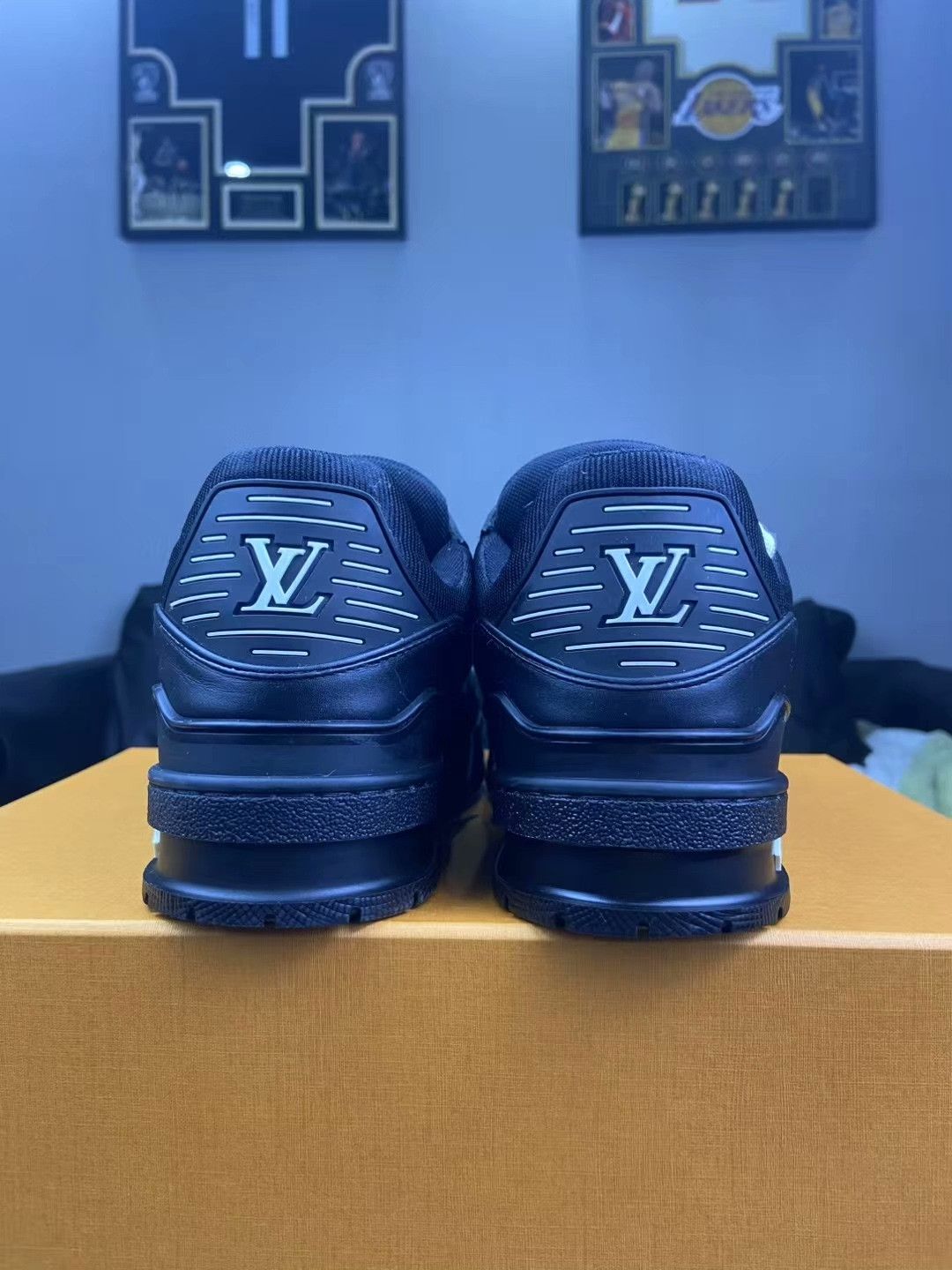 Louis Vuitton Louis Vuitton Training Black Lowtop Sneakers 7.5 Men Size US 7.5 / EU 40-41 - 4 Thumbnail