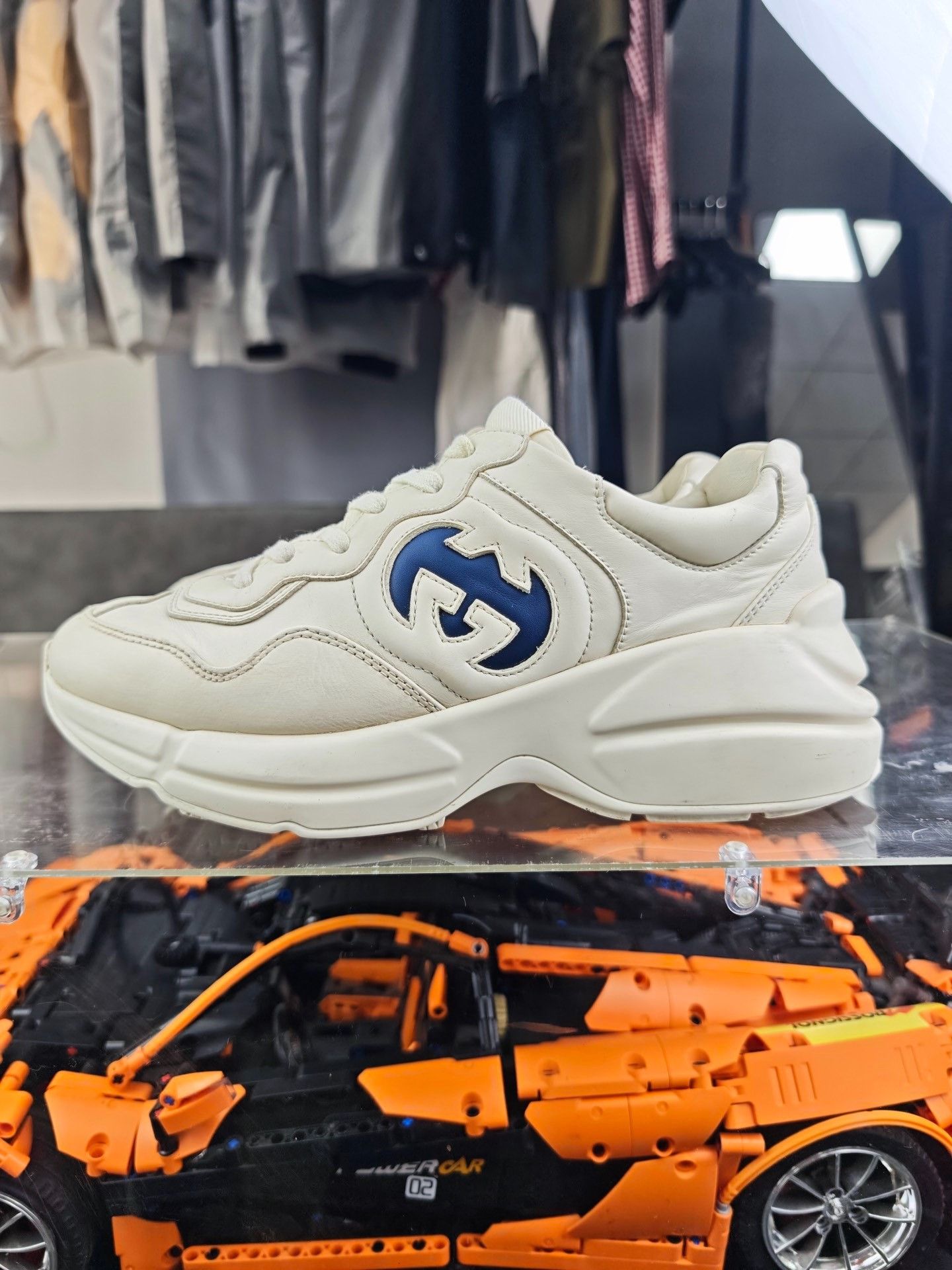 Gucci Gucci Retro Lowtop Sneakers us_8-5 Women Size US 8.5 / IT 38.5 - 7 Thumbnail