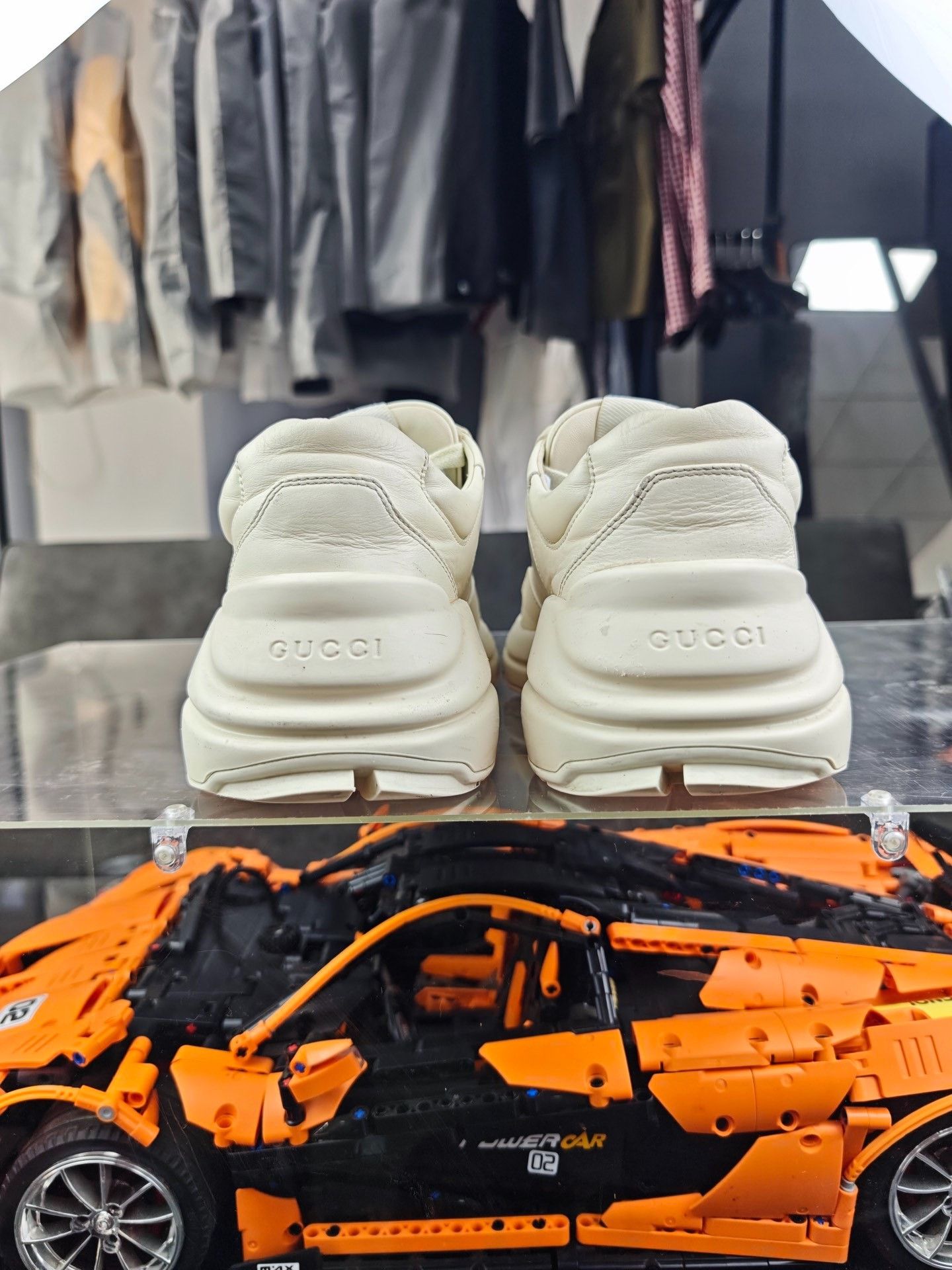 Gucci Gucci Retro Lowtop Sneakers us_8-5 Women Size US 8.5 / IT 38.5 - 3 Thumbnail