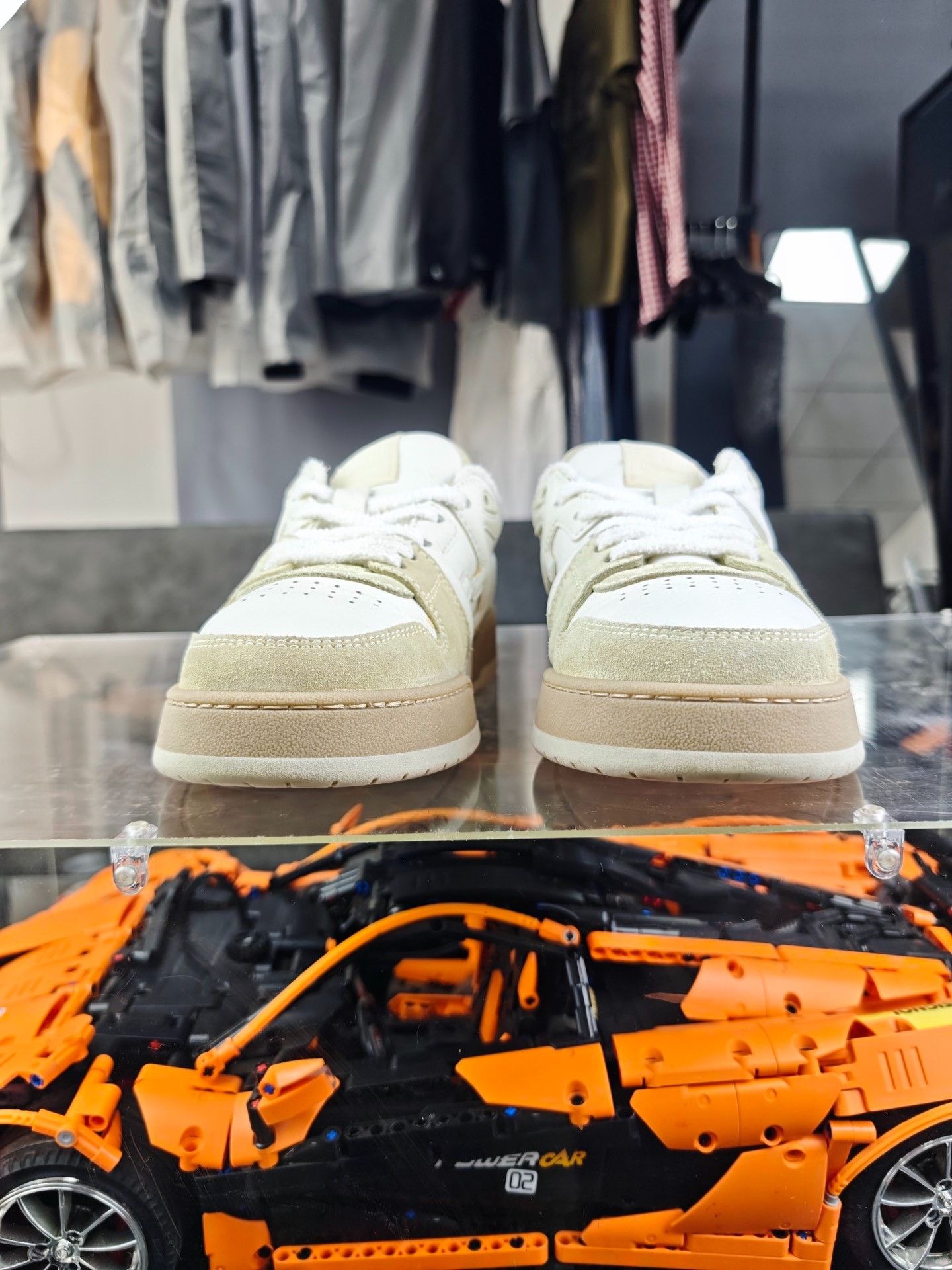 Fendi Fendi Limited White Lowtop Sneakers 8 Men Size US 8 / EU 41 - 2 Thumbnail