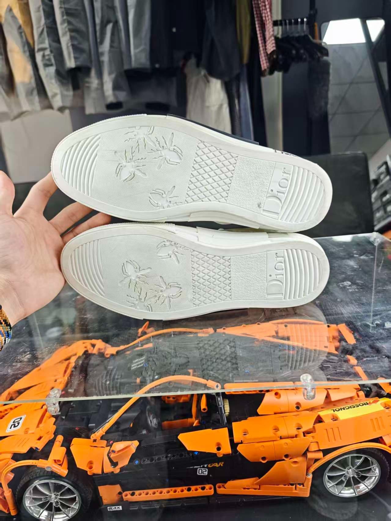 Dior Dior Limited White Lowtop Sneakers 9 Men Size US 8.5 / EU 41-42 - 4 Thumbnail