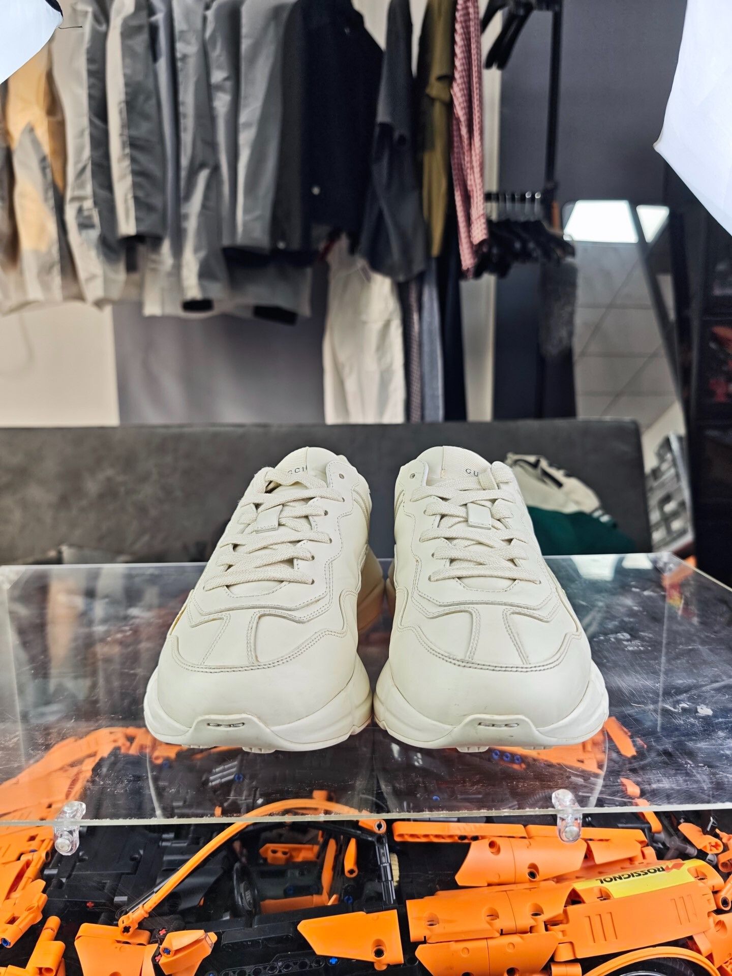 Gucci Gucci Printed Lowtop Sneakers 8 Men Size US 8 / EU 41 - 2 Thumbnail