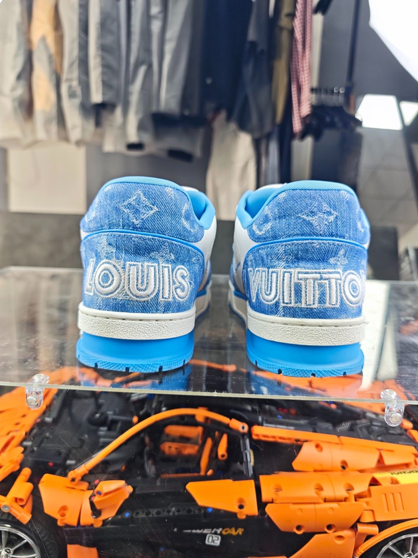 Louis Vuitton Louis Vuitton Training Blue Lowtop Sneakers 7.5 Men Size US 7.5 / EU 40-41 - 3 Thumbnail