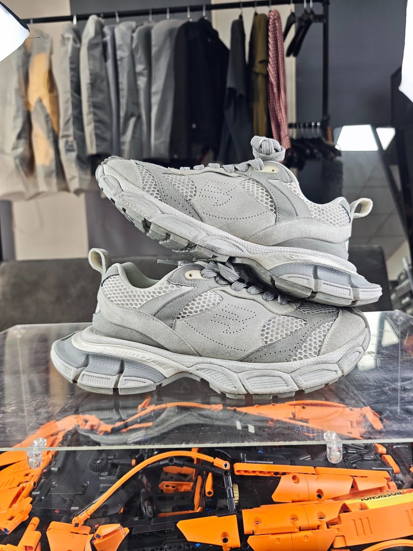Balenciaga Balenciaga Suede Gray Lowtop Sneakers 7.5 Men Size US 7.5 / EU 40-41 - 5 Thumbnail