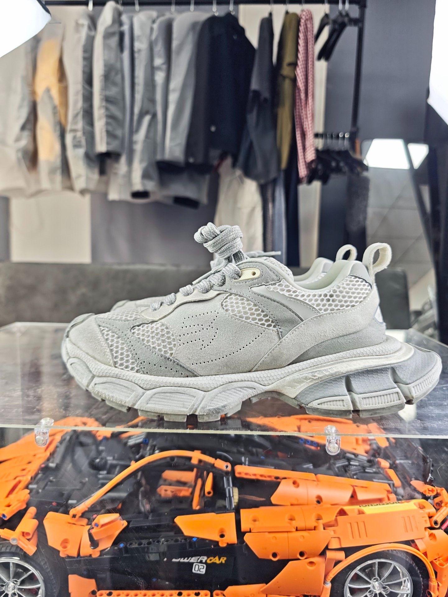 Balenciaga Balenciaga Suede Gray Lowtop Sneakers 7.5 Men Size US 7.5 / EU 40-41 - 7 Thumbnail