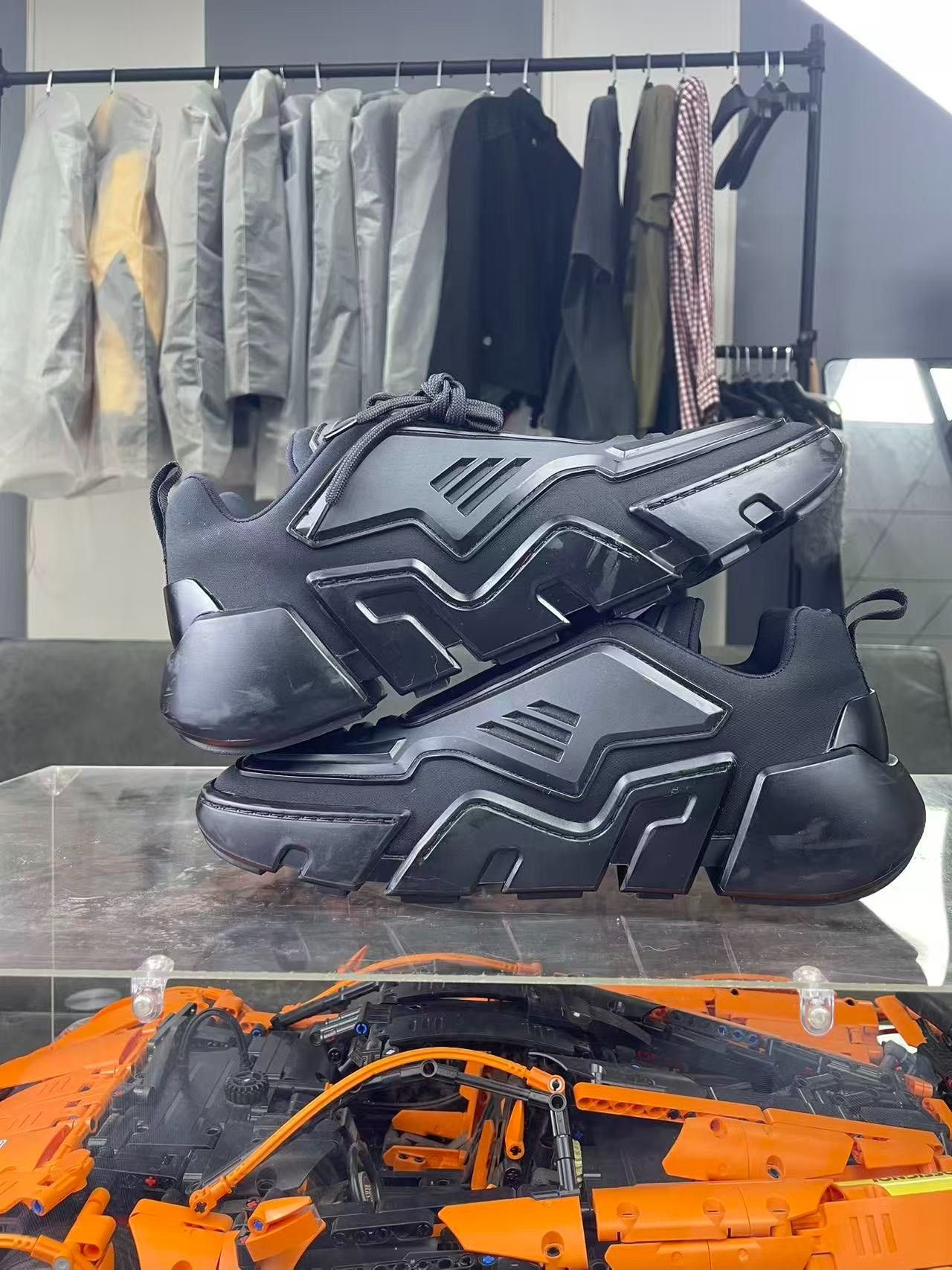 Prada Prada Techwear Yellow Lowtop Sneakers 8 Men Size US 8 / EU 41 - 6 Thumbnail