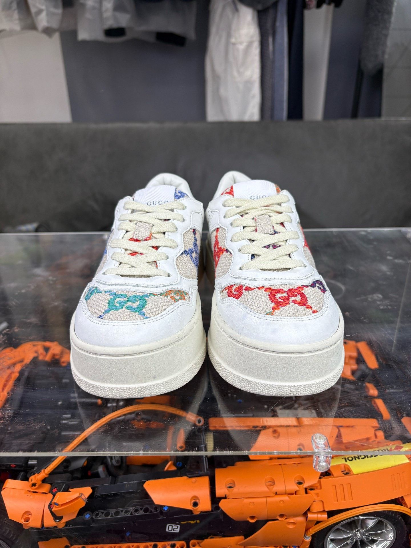 Gucci Gucci Limited Embroidered Lowtop Sneakers us_6 Women Size US 6 / IT 36 - 2 Thumbnail