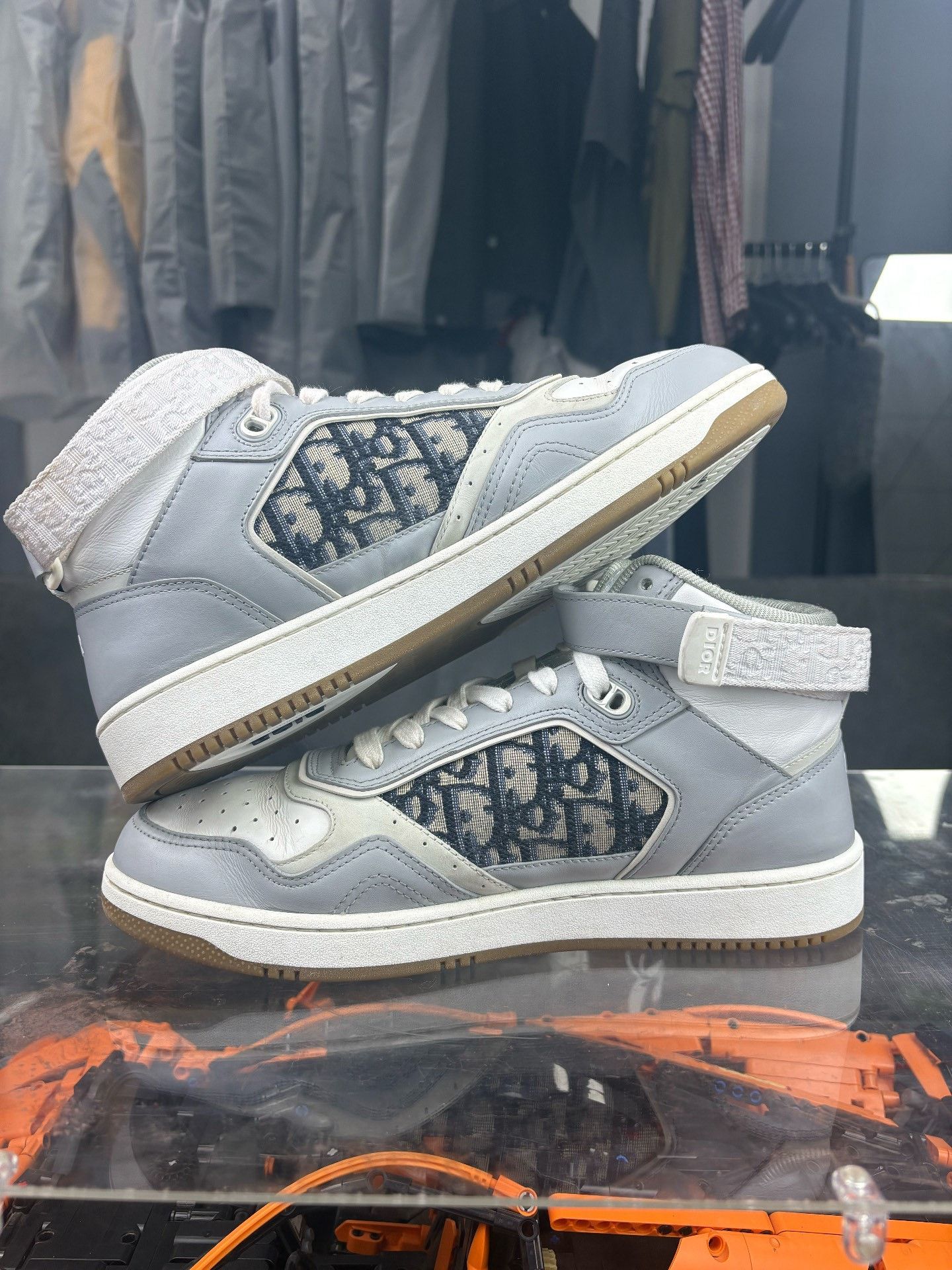 Dior Dior White Hitop Sneakers 9 Men Size US 9 / EU 42 - 5 Thumbnail