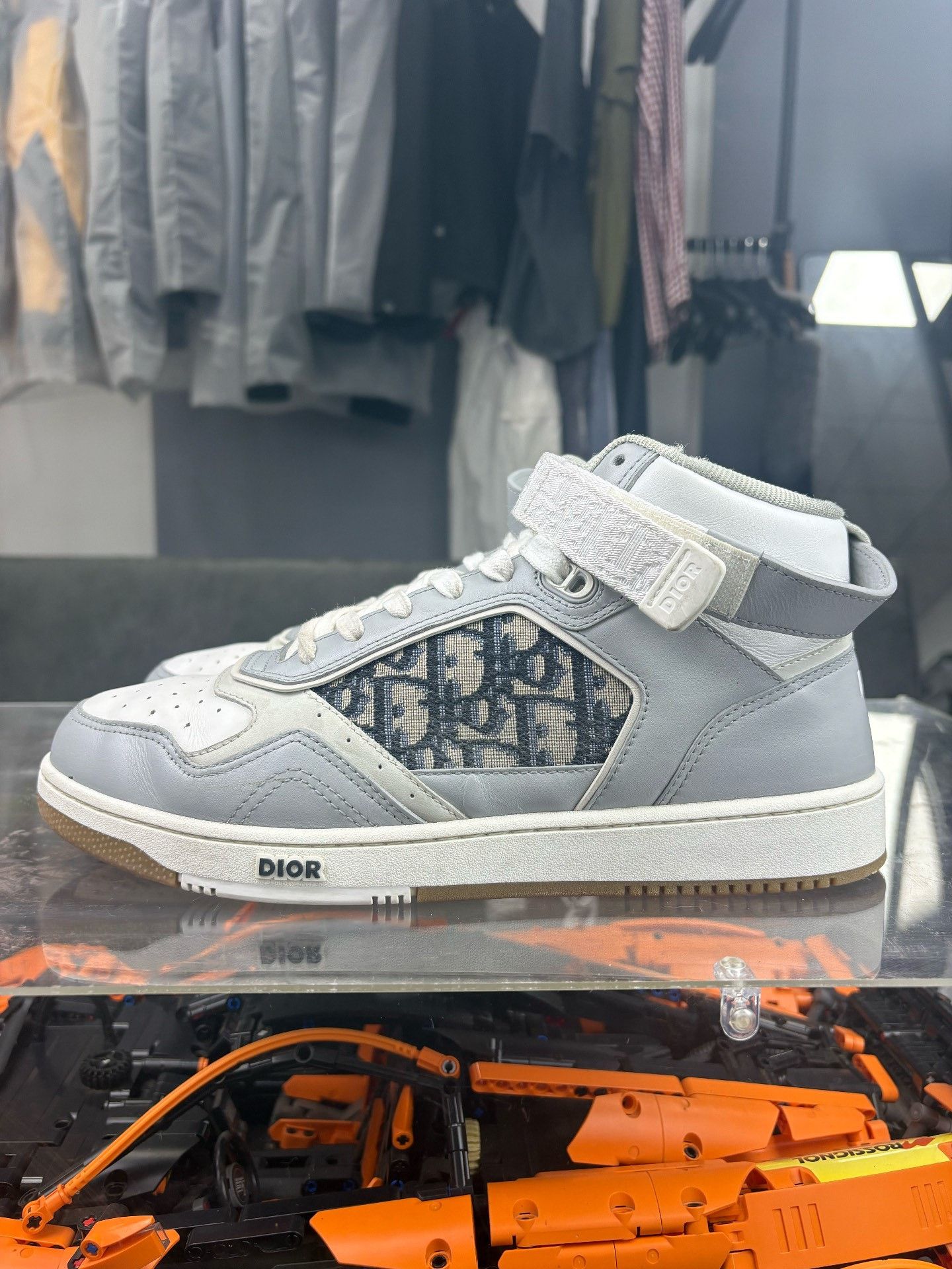 Dior Dior White Hitop Sneakers 9 Men Size US 9 / EU 42 - 7 Thumbnail