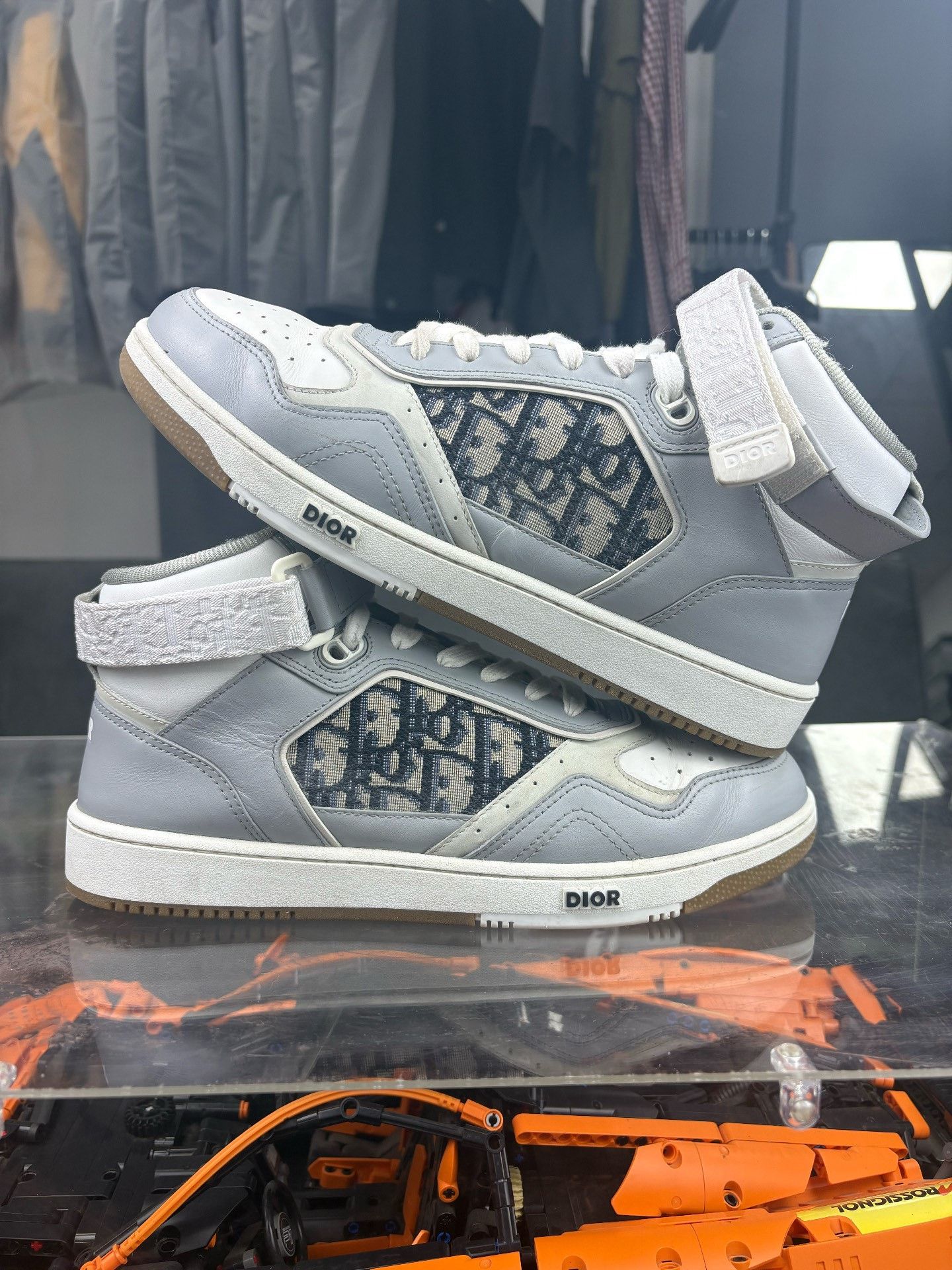 Dior Dior White Hitop Sneakers 9 Men Size US 9 / EU 42 - 6 Thumbnail