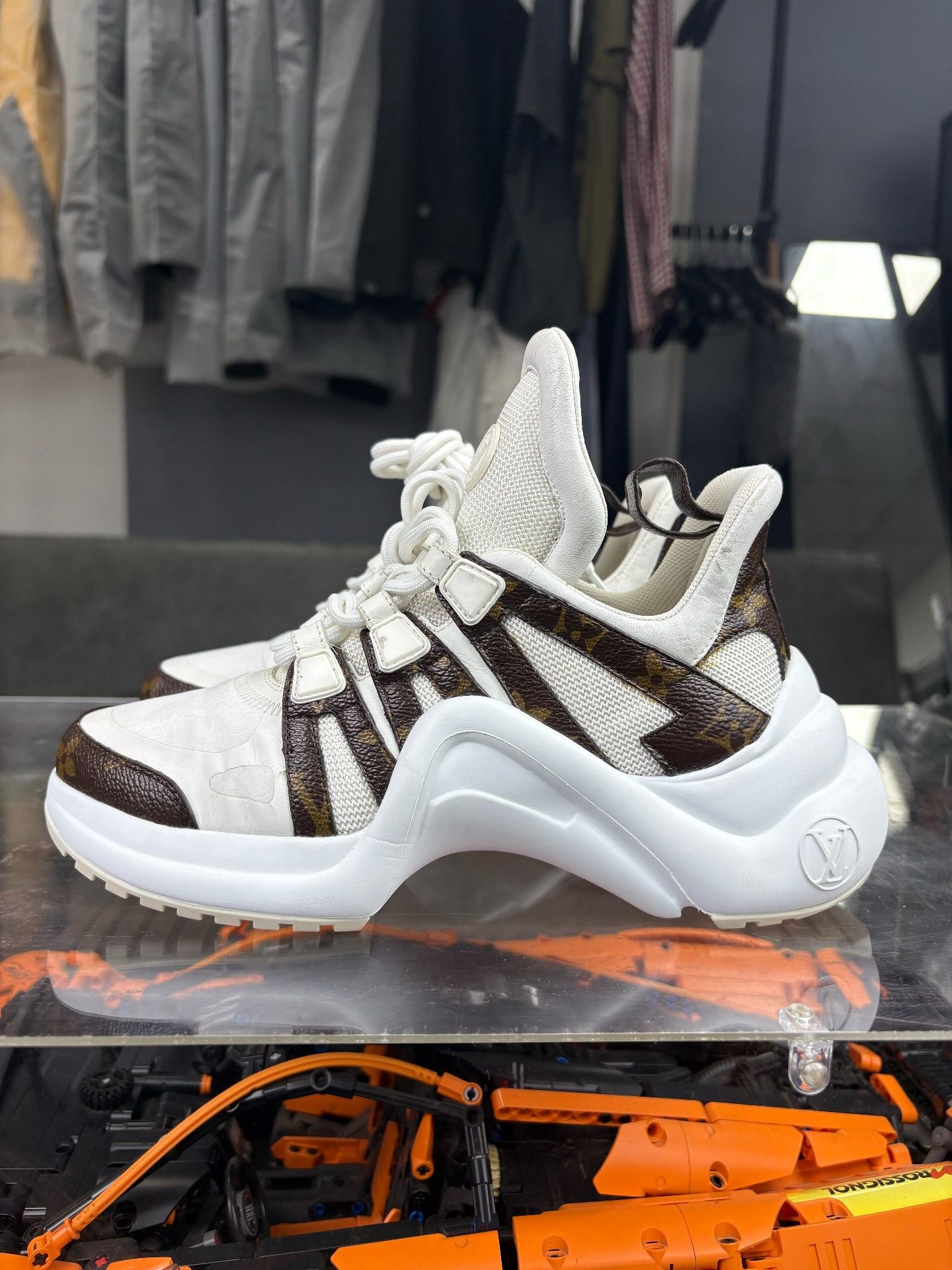 Louis Vuitton Louis Vuitton Lowtop Sneakers us_6 Women Size US 6 / IT 36 - 7 Thumbnail