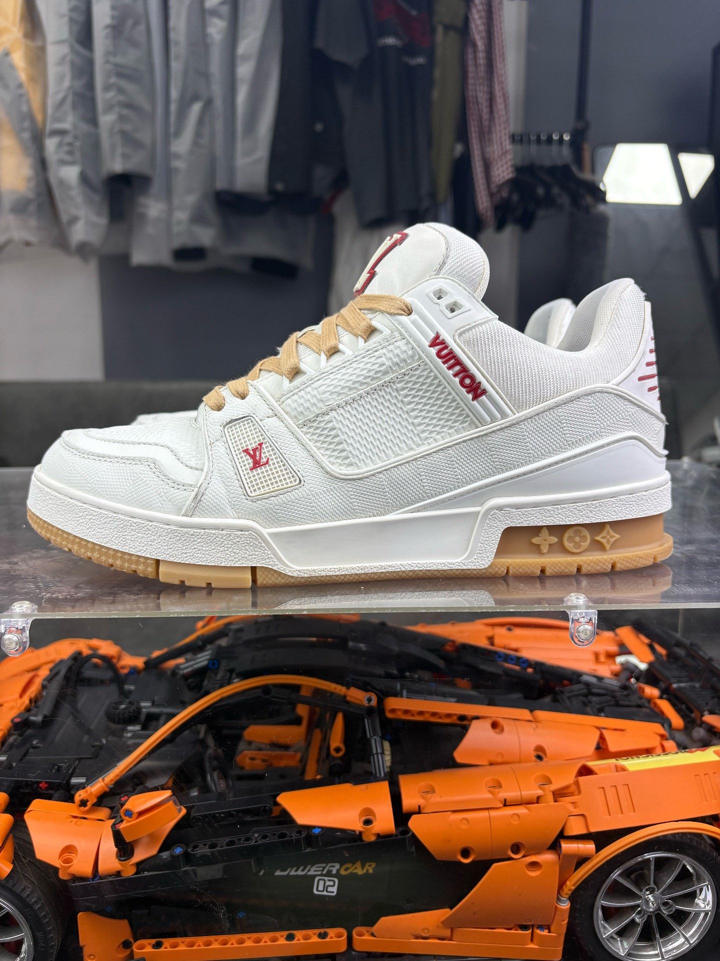 Louis Vuitton Louis Vuitton Training White Lowtop Sneakers 8.5 Men Size US 8.5 / EU 41-42 - 7 Thumbnail