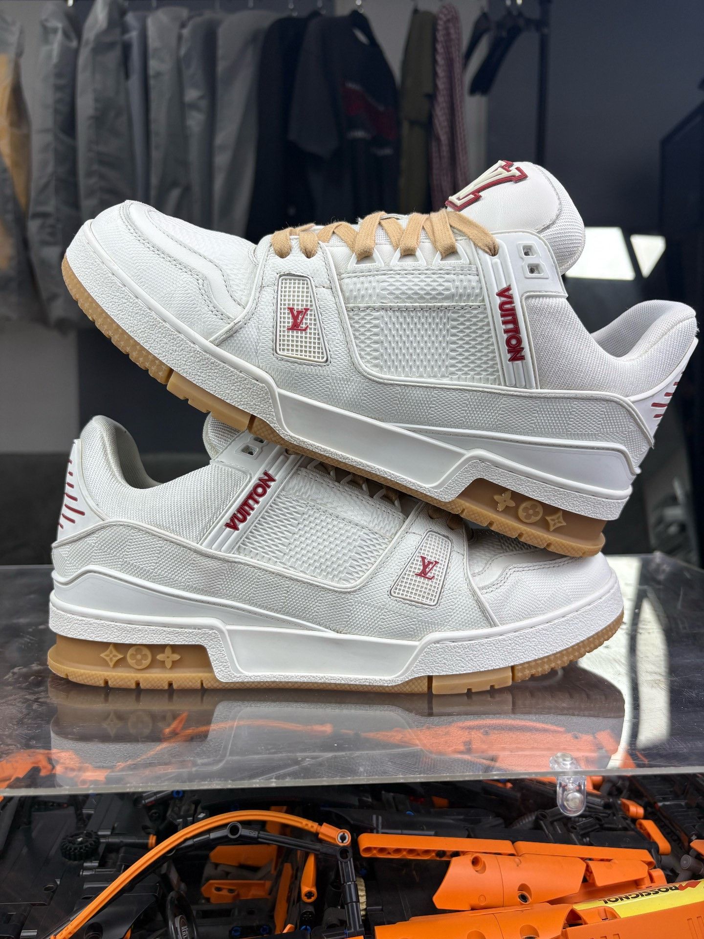 Louis Vuitton Louis Vuitton Training White Lowtop Sneakers 8.5 Men Size US 8.5 / EU 41-42 - 6 Thumbnail