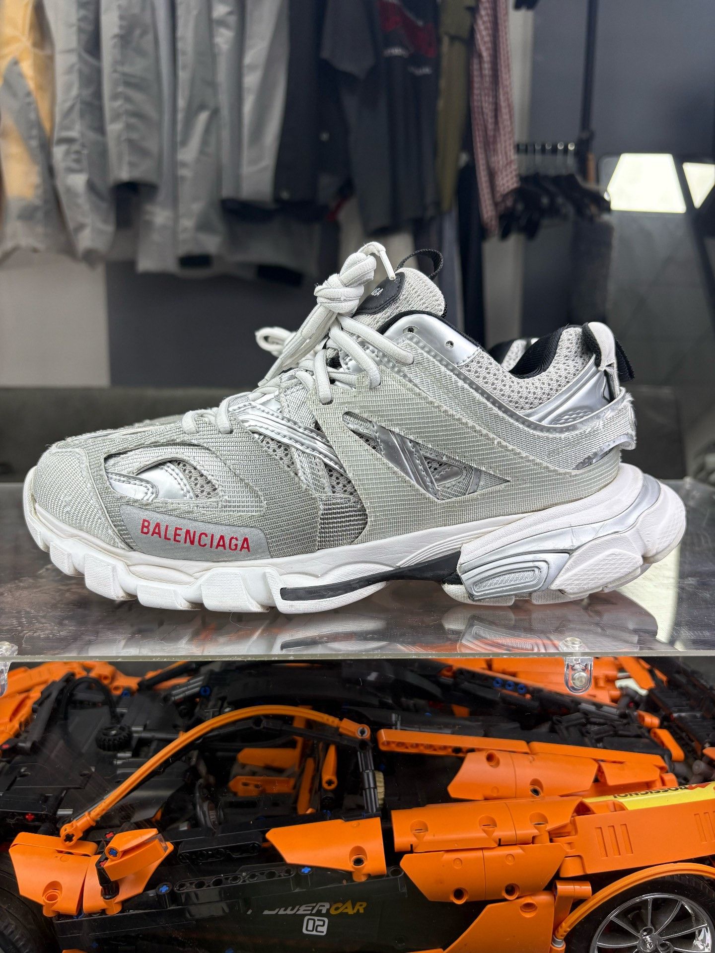 Balenciaga Balenciaga Silver Lowtop Sneakers 7.5 Men Size US 7.5 / EU 40-41 - 7 Thumbnail