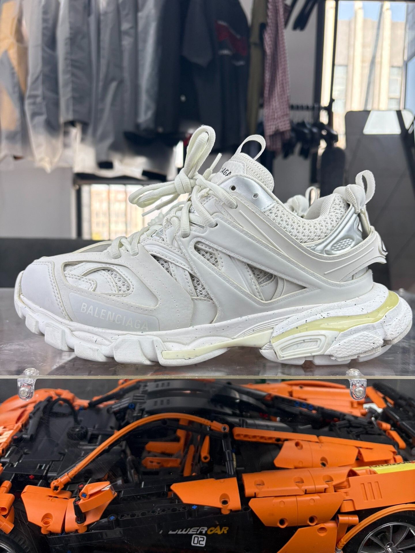 Balenciaga Balenciaga White Lowtop Sneakers us_8-5 Women Size US 8.5 / IT 38.5 - 7 Thumbnail