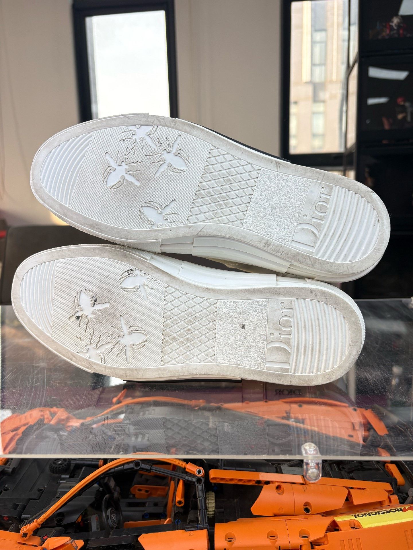 Dior Dior White Hitop Sneakers 8.5 Men Size US 8.5 / EU 41-42 - 4 Thumbnail