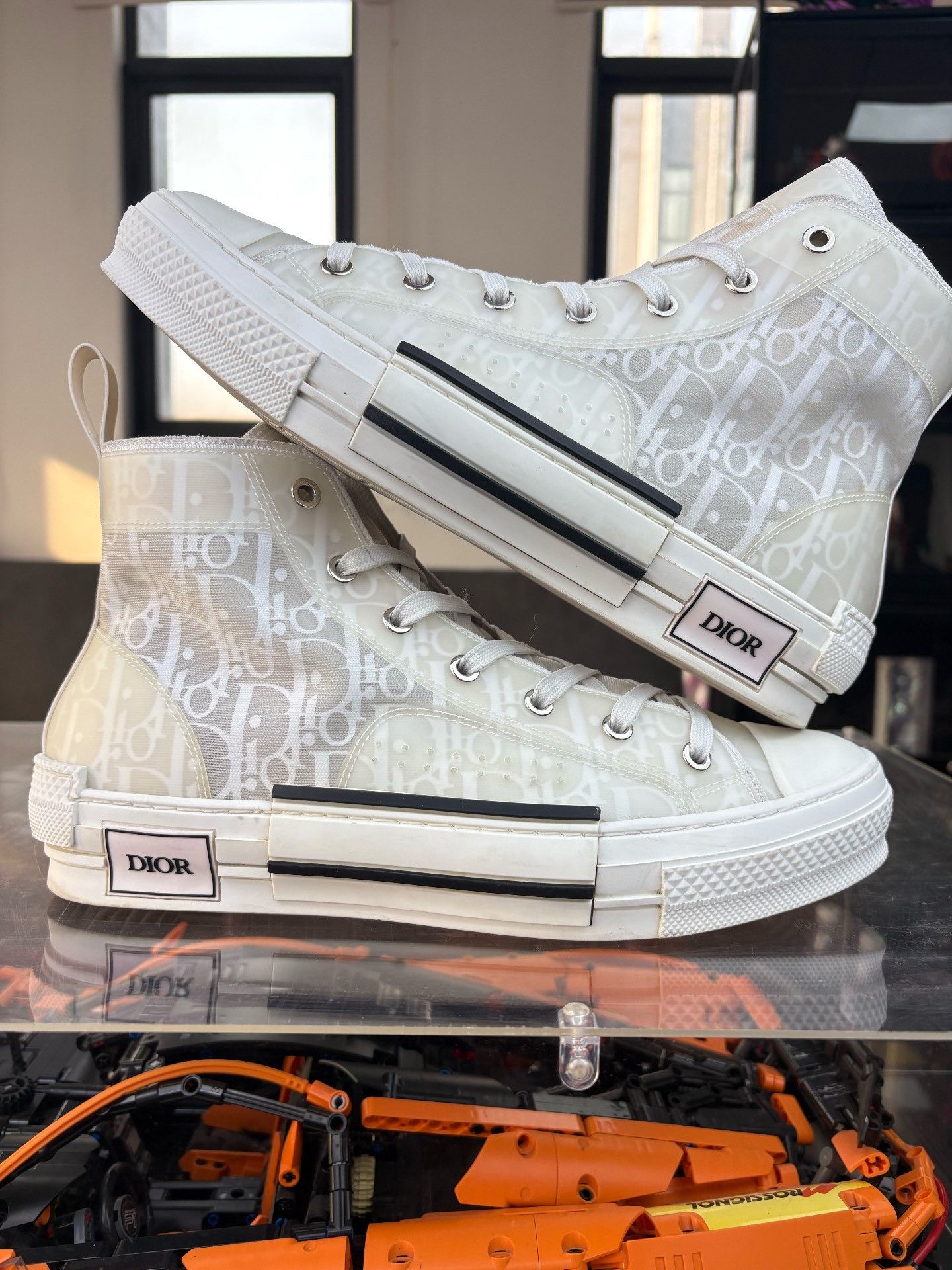 Dior Dior White Hitop Sneakers 8.5 Men Size US 8.5 / EU 41-42 - 6 Thumbnail