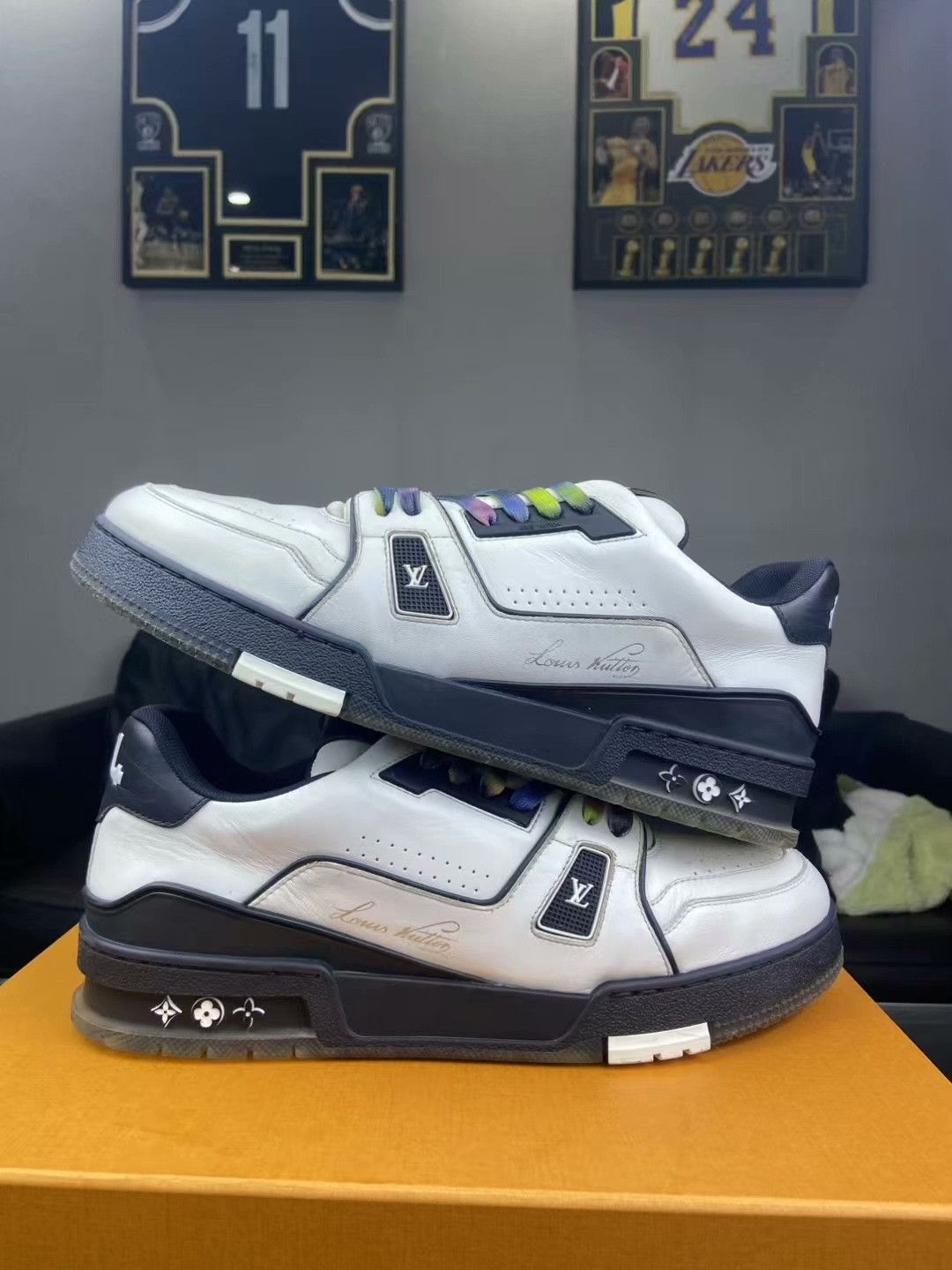 Louis Vuitton Louis Vuitton Training Black Lowtop Sneakers 10.5 Men Size US 10.5 / EU 43-44 - 7 Thumbnail