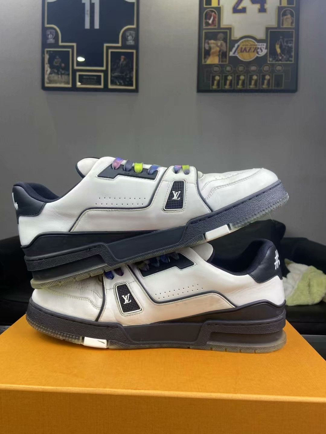 Louis Vuitton Louis Vuitton Training Black Lowtop Sneakers 10.5 Men Size US 10.5 / EU 43-44 - 6 Thumbnail