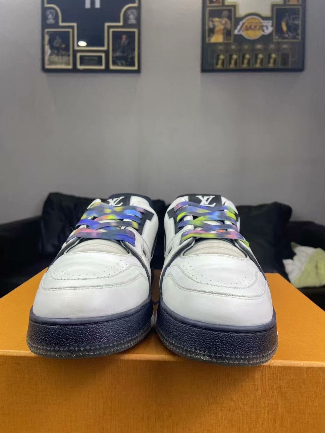 Louis Vuitton Louis Vuitton Training Black Lowtop Sneakers 10.5 Men Size US 10.5 / EU 43-44 - 2 Thumbnail