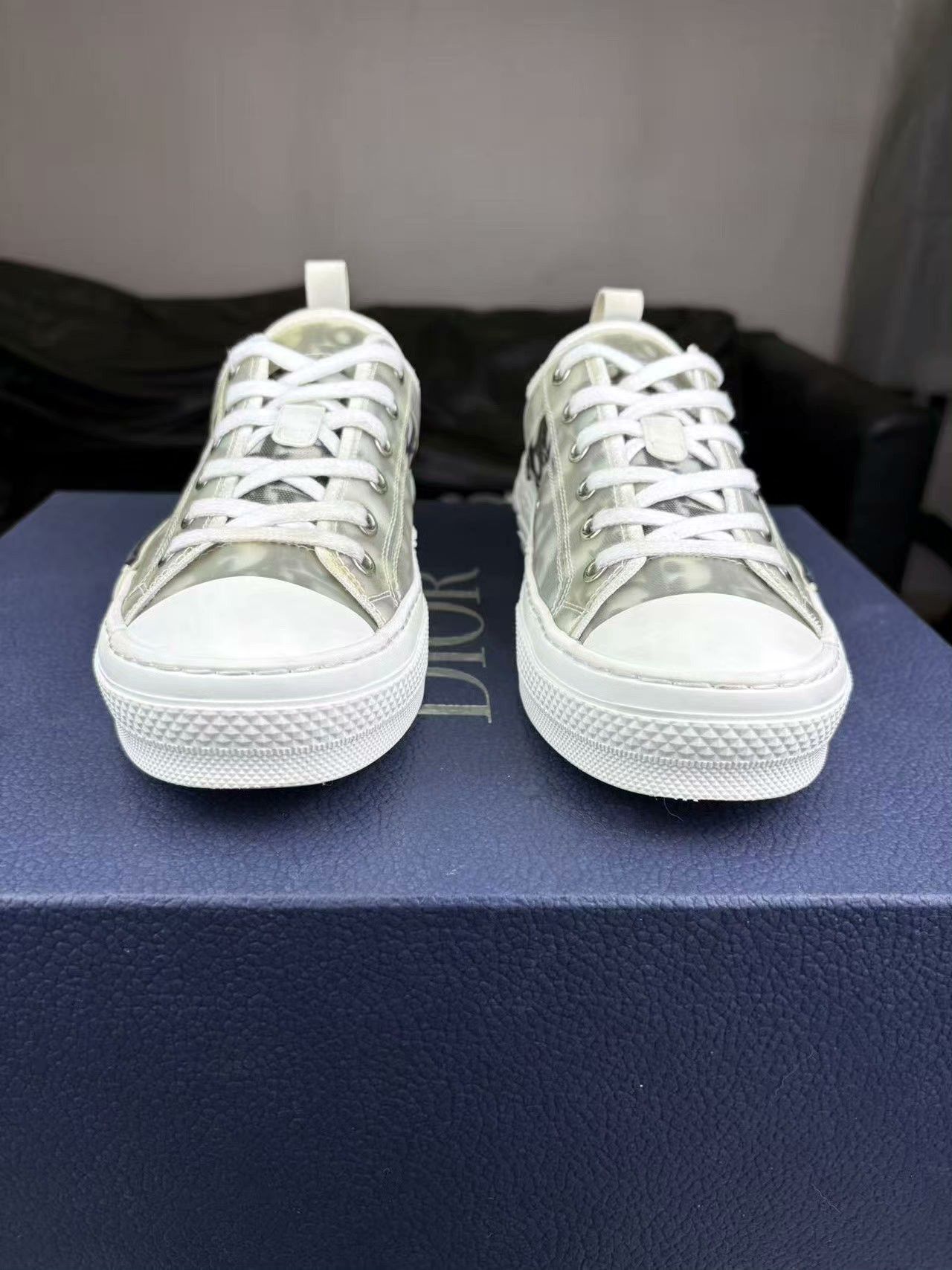 Dior Dior White Lowtop Sneakers us_7-5 Women Size US 7.5 / IT 37.5 - 2 Thumbnail