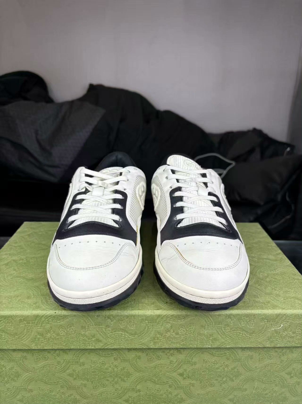 Gucci Gucci Distressed Black Lowtop Sneakers 9 Men Size US 9 / EU 42 - 2 Thumbnail