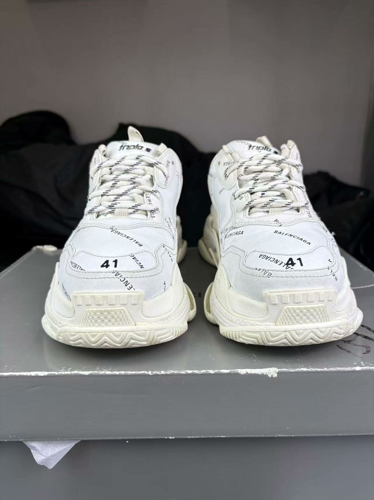 Balenciaga Balenciaga White Lowtop Sneakers 8.5 Men Size US 8.5 / EU 41-42 - 2 Thumbnail