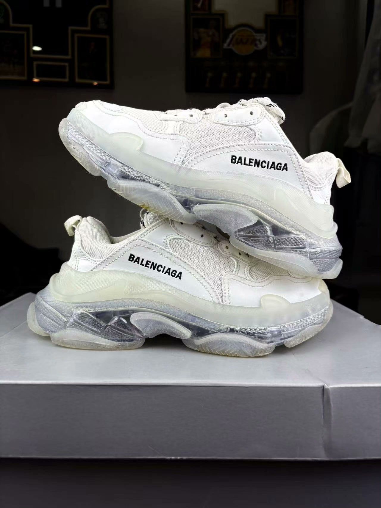 Balenciaga Balenciaga Clear White Lowtop Sneakers 6 Men Size US 6 / EU 39 - 6 Thumbnail