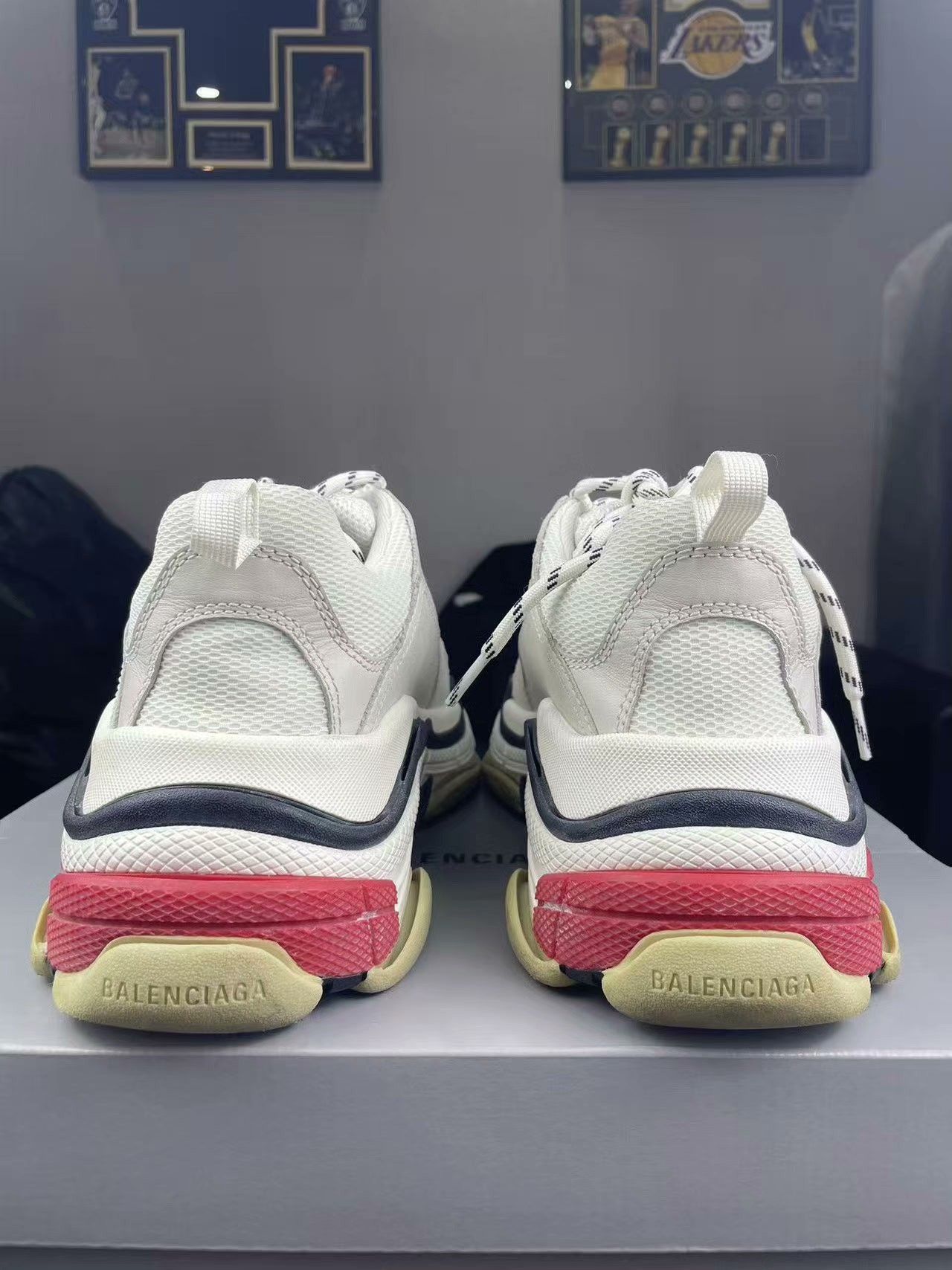 Balenciaga Balenciaga Gray Lowtop Sneakers 9 Men Size US 9 / EU 42 - 3 Thumbnail