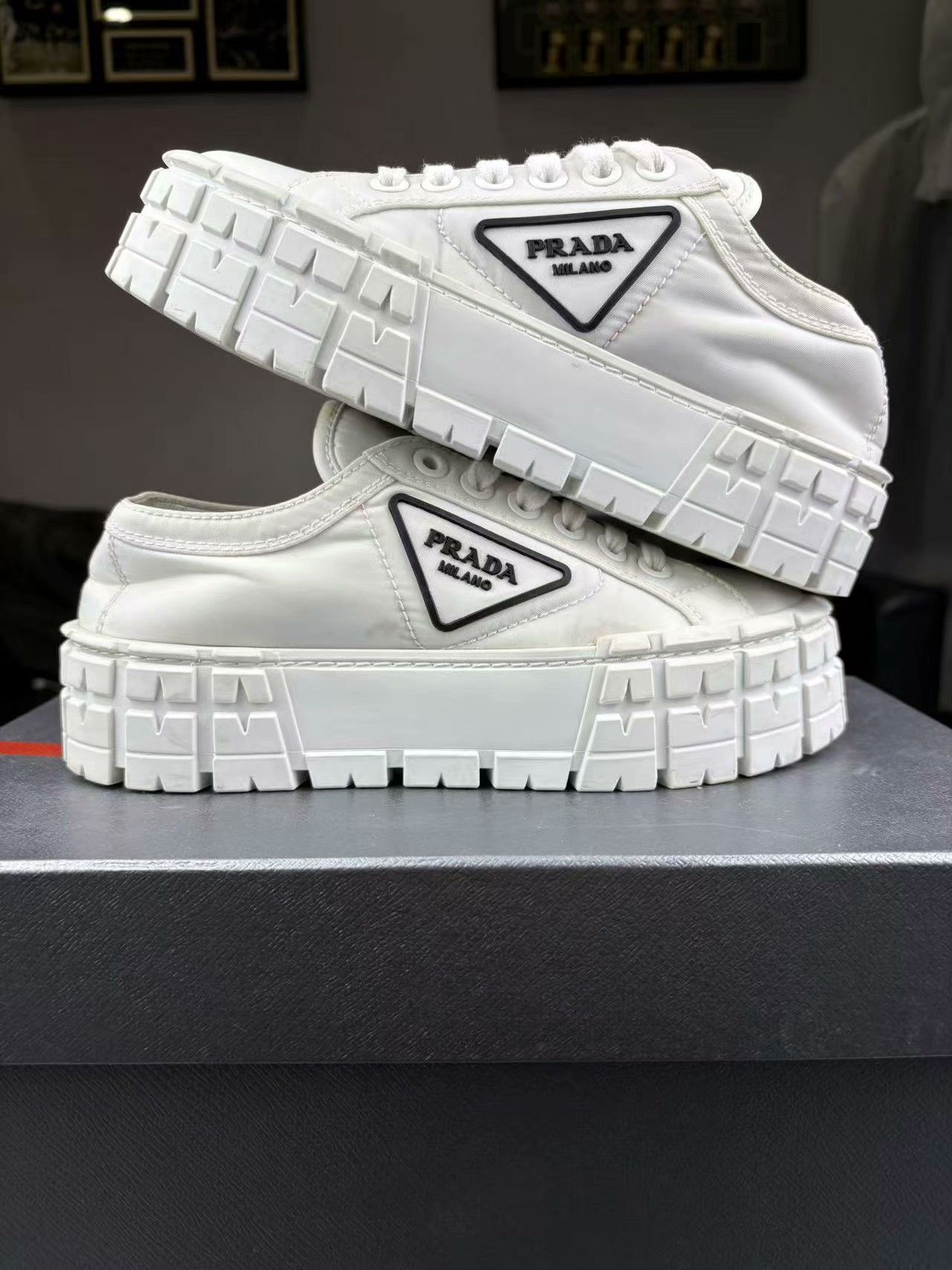 Prada Prada White Lowtop Sneakers us_6 Women Size US 6 / IT 36 - 6 Thumbnail