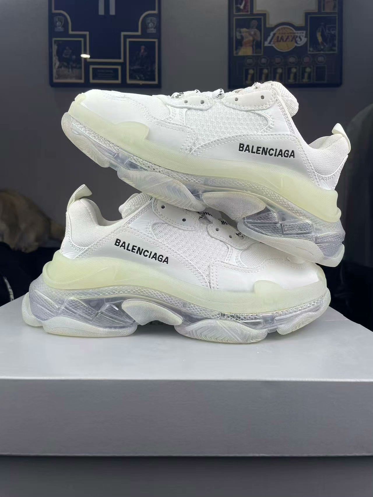 Balenciaga Balenciaga Clear White Lowtop Sneakers 6 Men Size US 6 / EU 39 - 6 Thumbnail