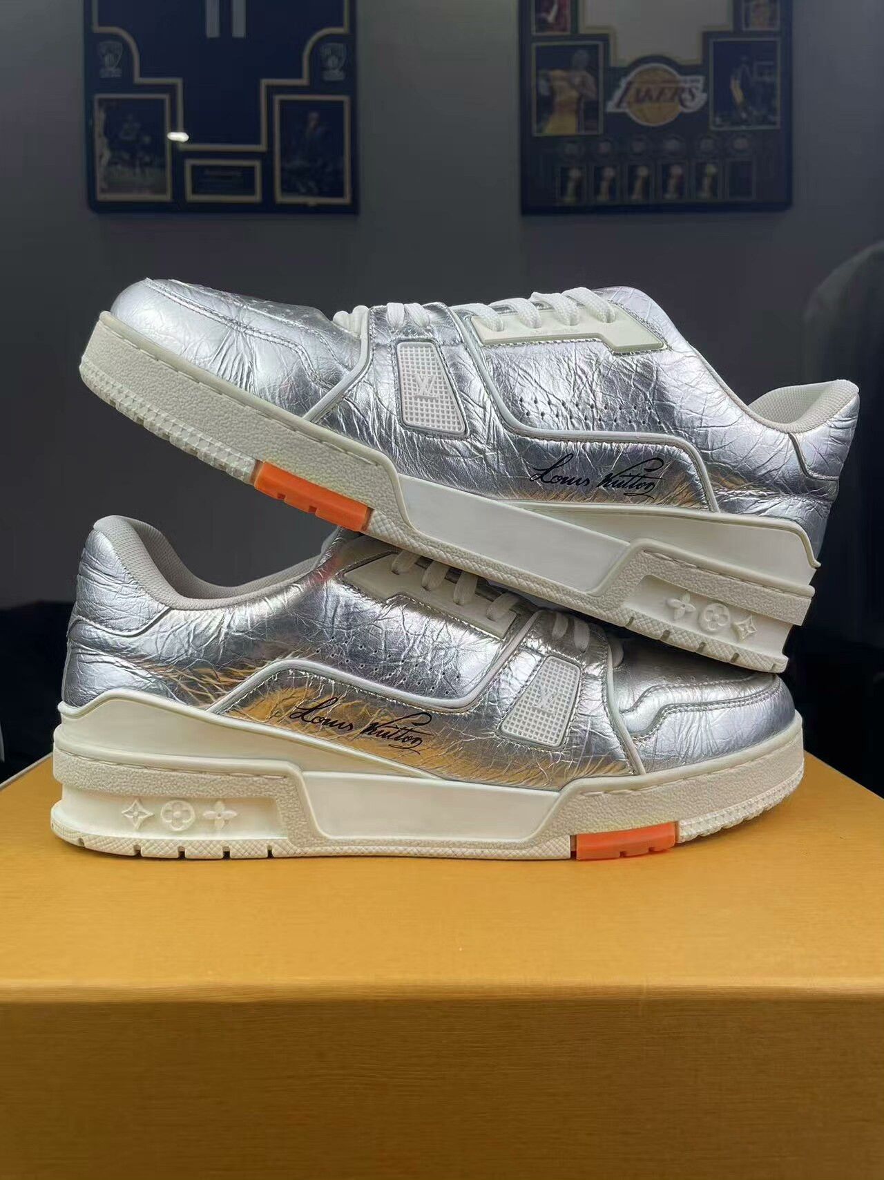Louis Vuitton Louis Vuitton Training White Lowtop Sneakers 7.5 Men Size US 7.5 / EU 40-41 - 6 Thumbnail