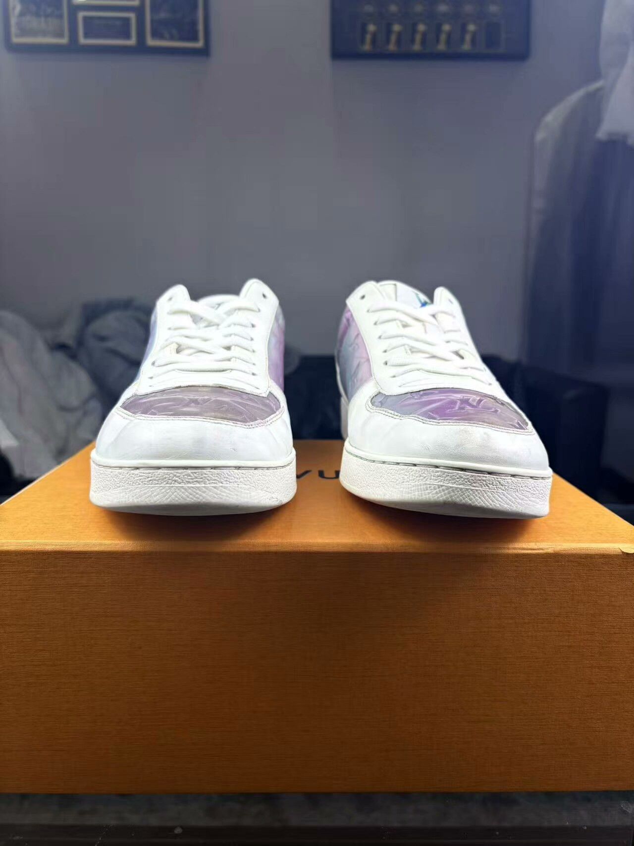 Louis Vuitton Louis Vuitton Laser White Lowtop Sneakers 9 Men Size US 9 / EU 42 - 2 Thumbnail